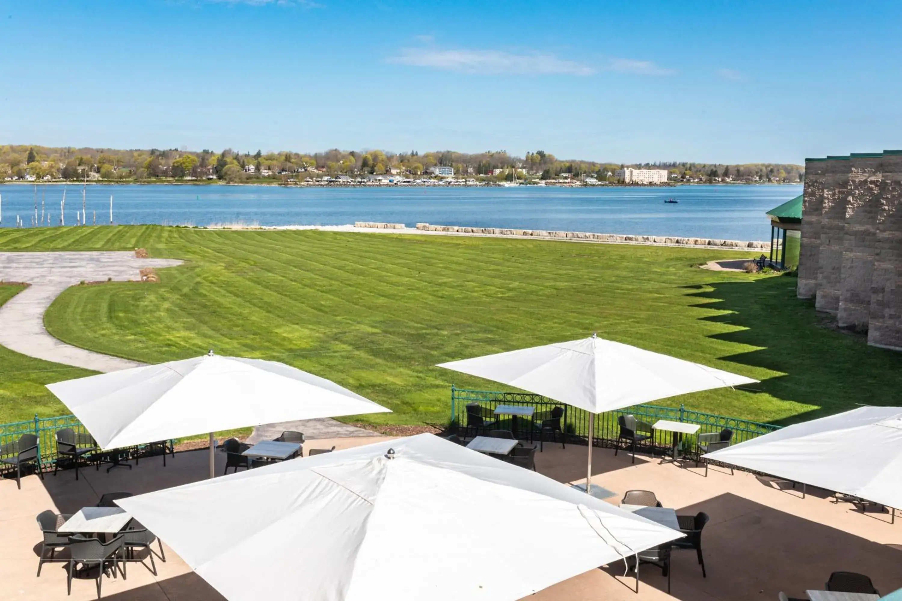 Restaurant/places to eat in Best Western Inn On The Bay Restaurant/places to eat in Best Western Inn On The Bay