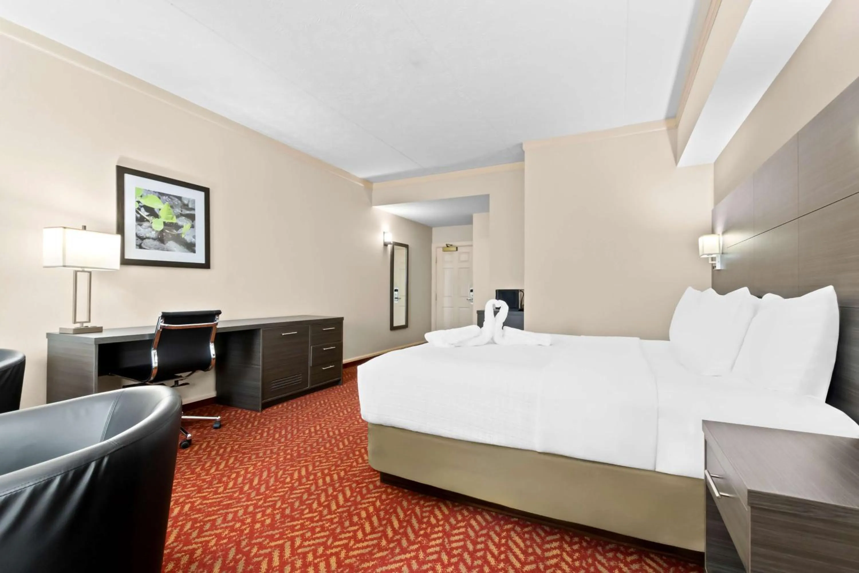 Bedroom, Bed in Best Western Inn On The Bay