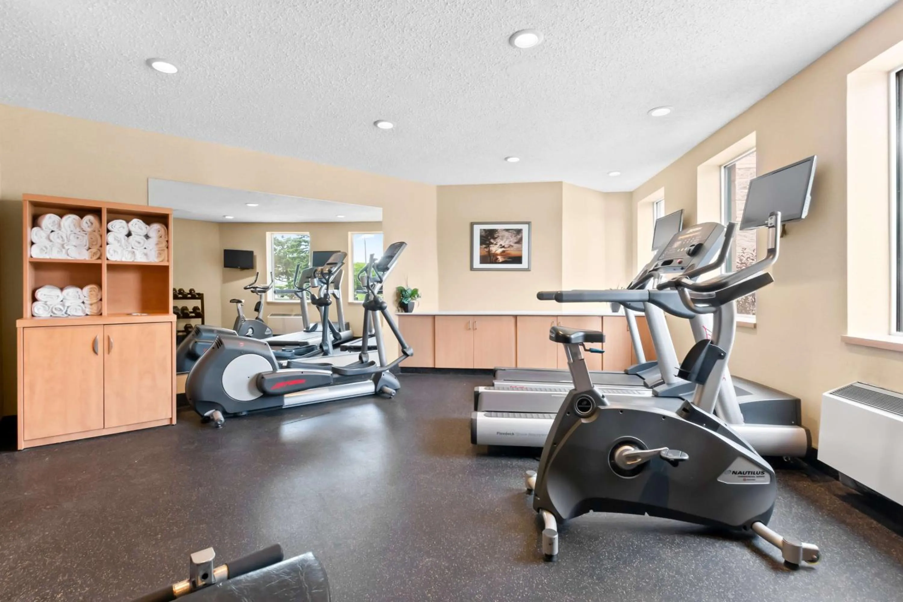 Fitness centre/facilities in Best Western Inn On The Bay