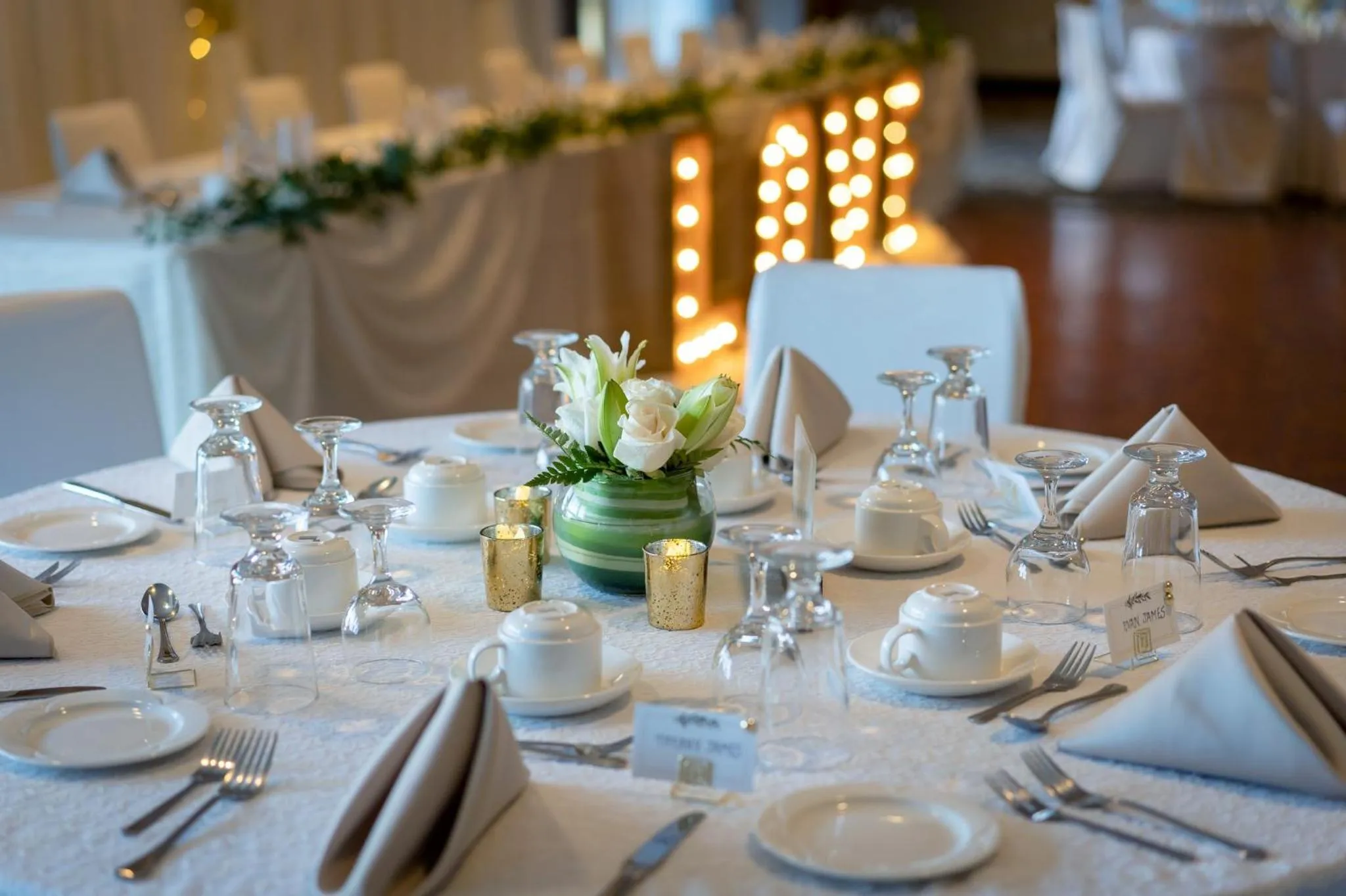 wedding in Best Western Inn On The Bay