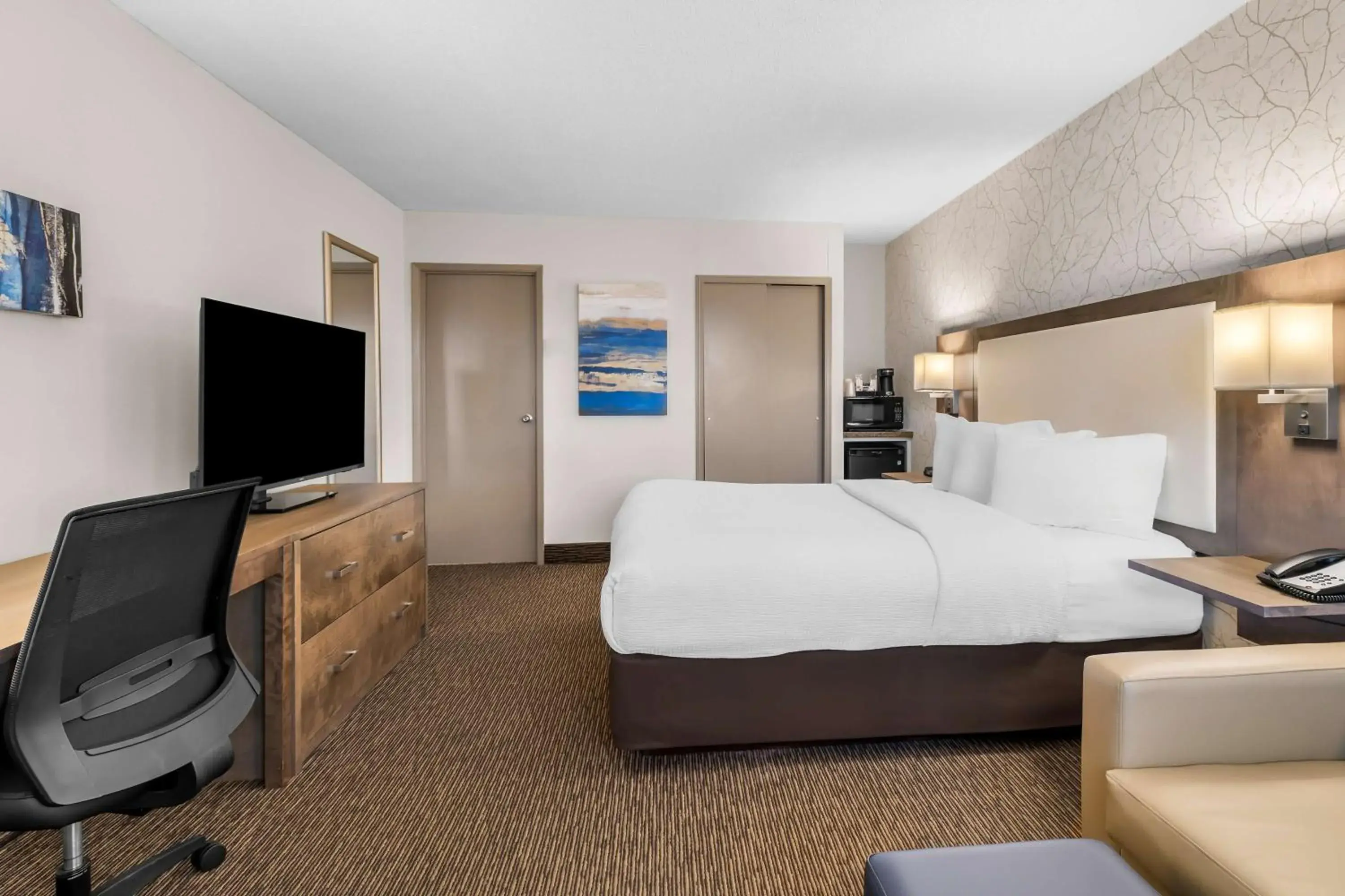 Bedroom, Bed in Best Western Halton Hills Bedroom, Bed in Best Western Halton Hills