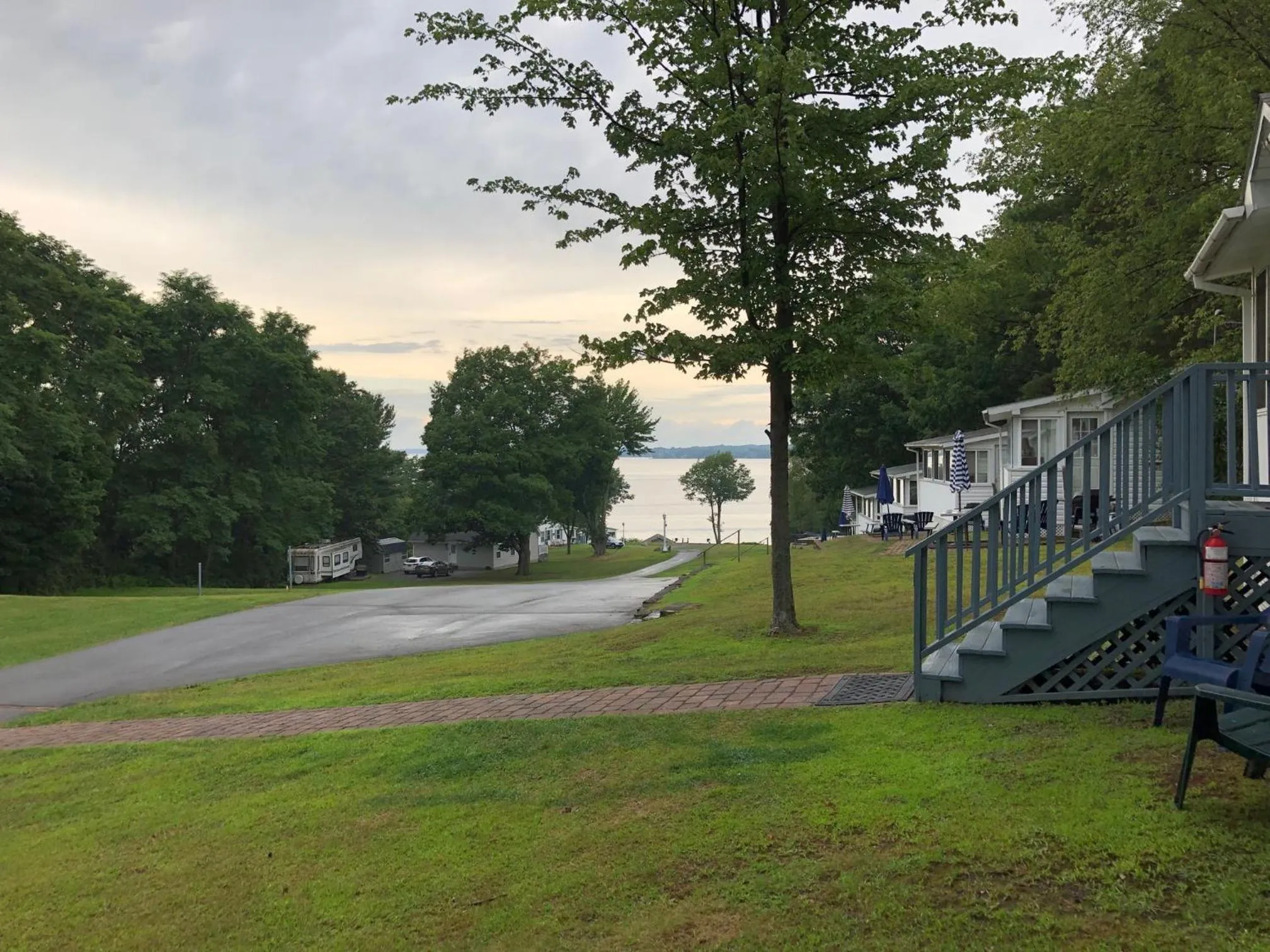 Garden view in West Winds Motel & Cottages