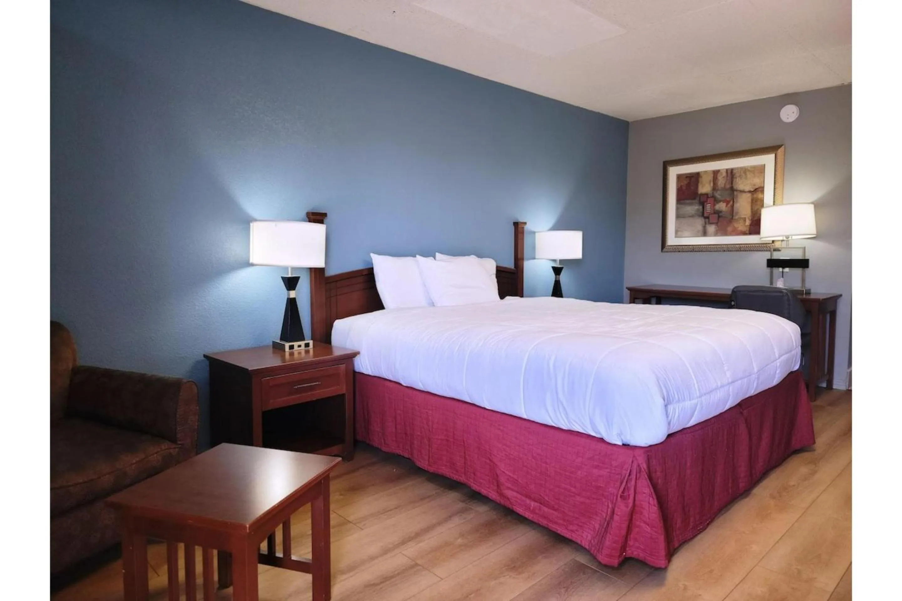 Bedroom, Bed in Executive Inn By OYO Queenville Mena