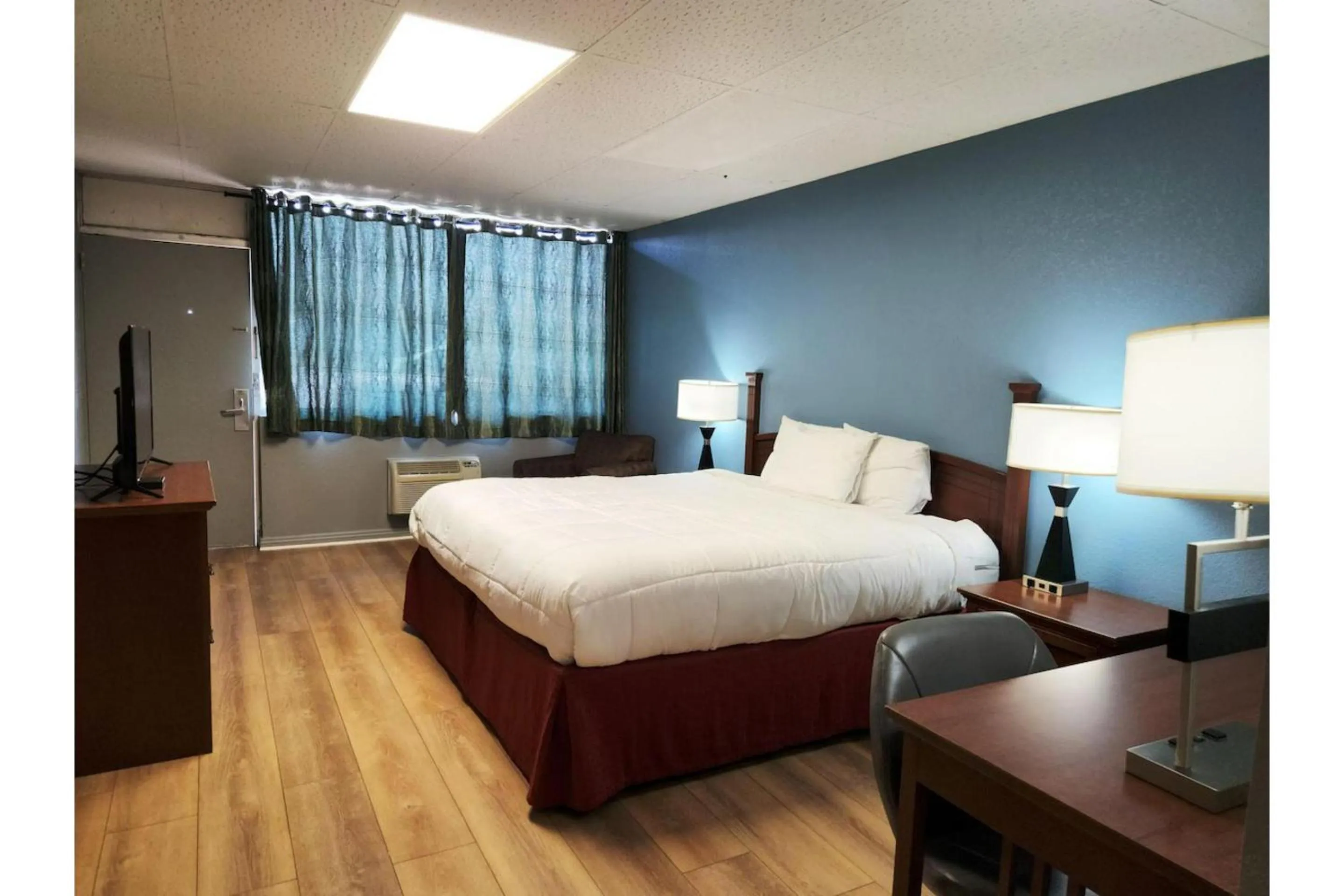 Bedroom, Bed in Executive Inn By OYO Queenville Mena