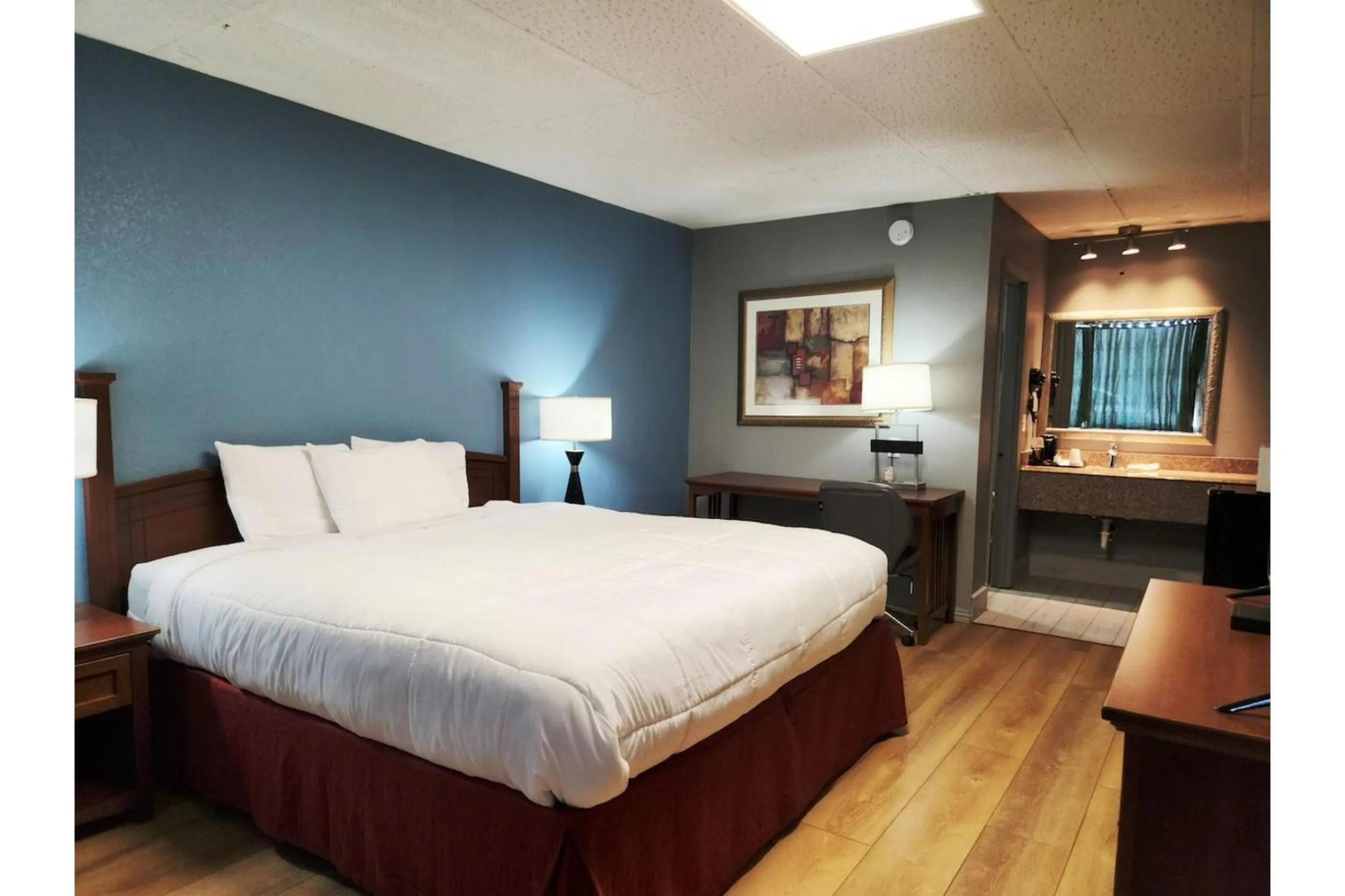 Bedroom, Bed in Executive Inn By OYO Queenville Mena