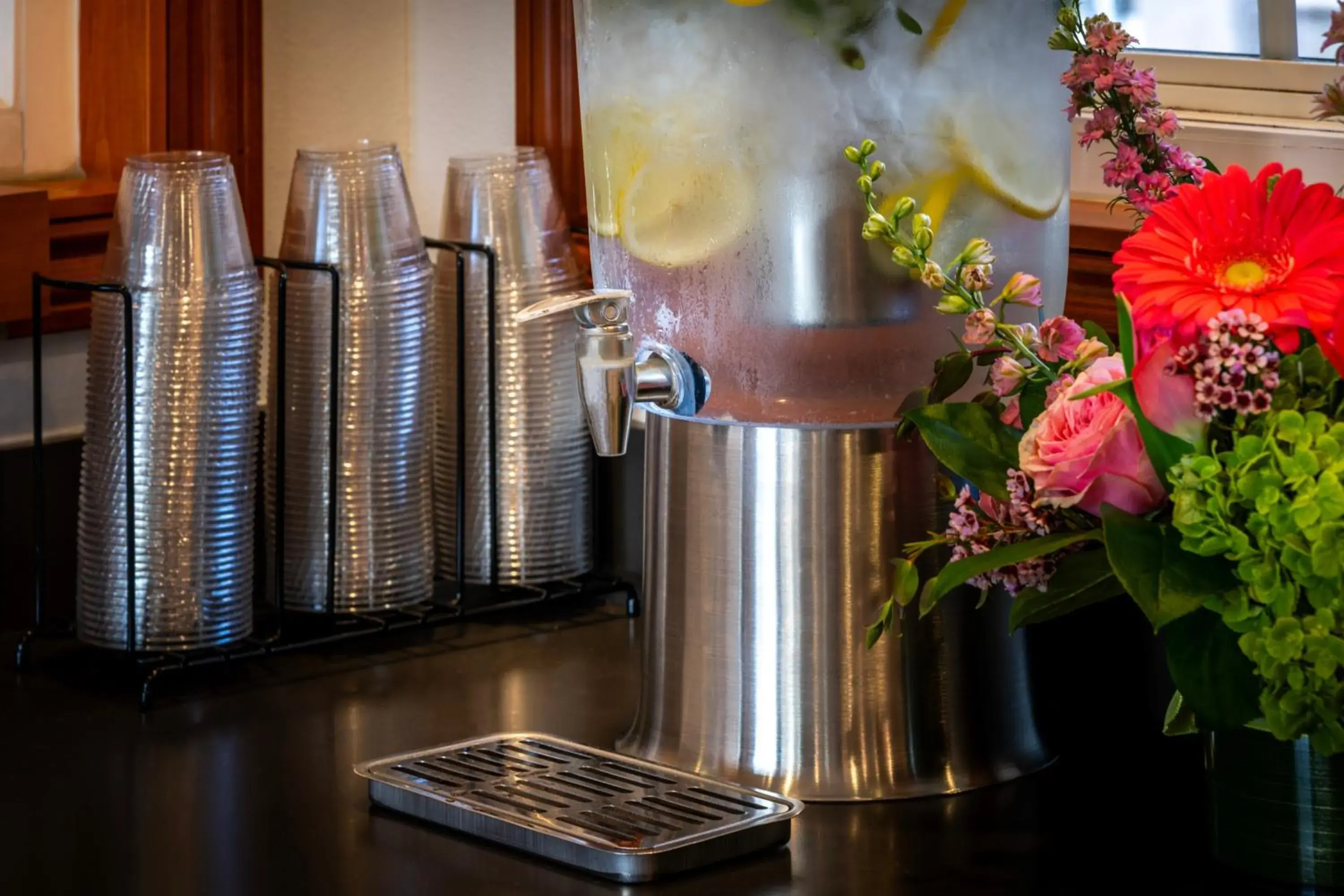 Lobby or reception in Alpine Inn near Convention Center and the Park Lobby or reception in Alpine Inn near Convention Center and the Park