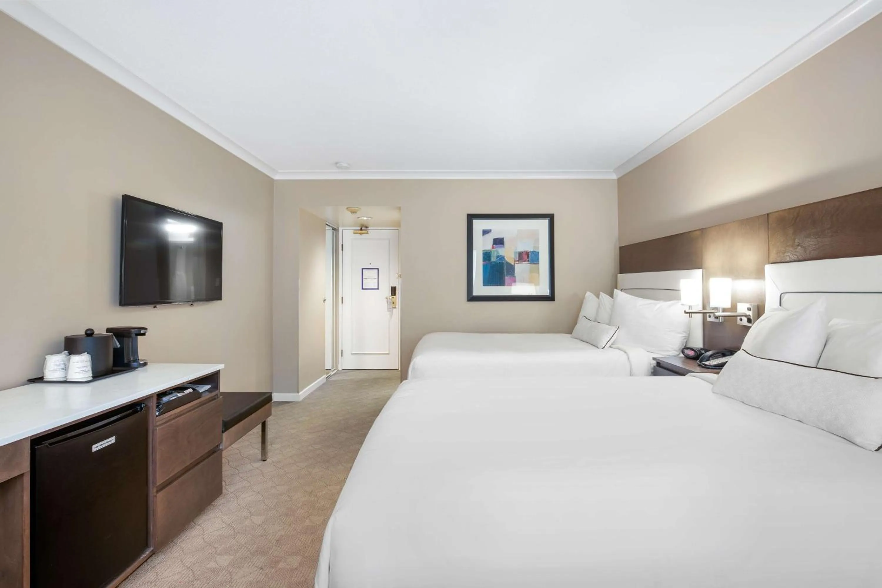 TV and multimedia, Bed in Best Western Plus Columbia River Hotel