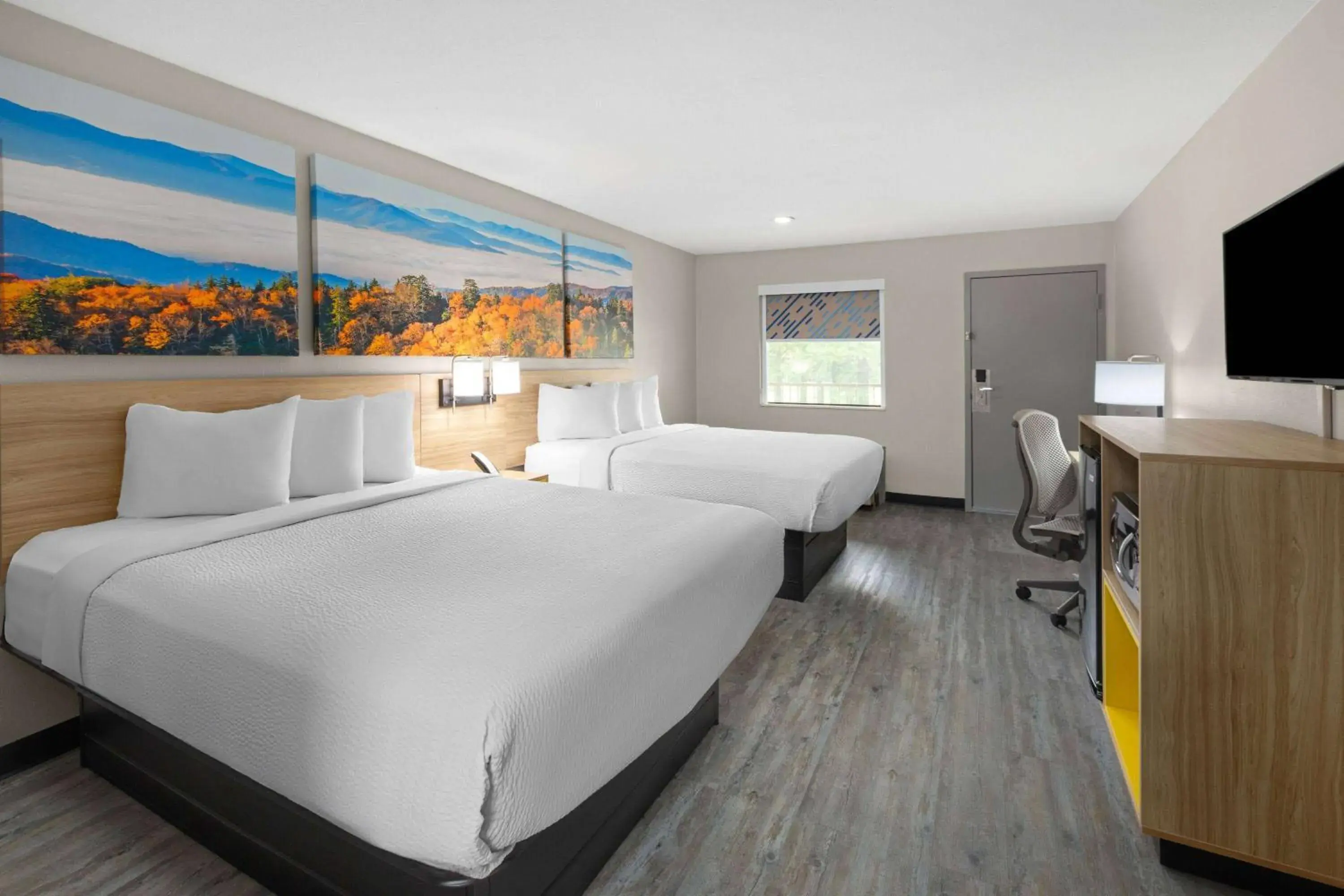 Photo of the whole room, Bed in Days Inn by Wyndham North Little Rock Maumelle Photo of the whole room, Bed in Days Inn by Wyndham North Little Rock Maumelle