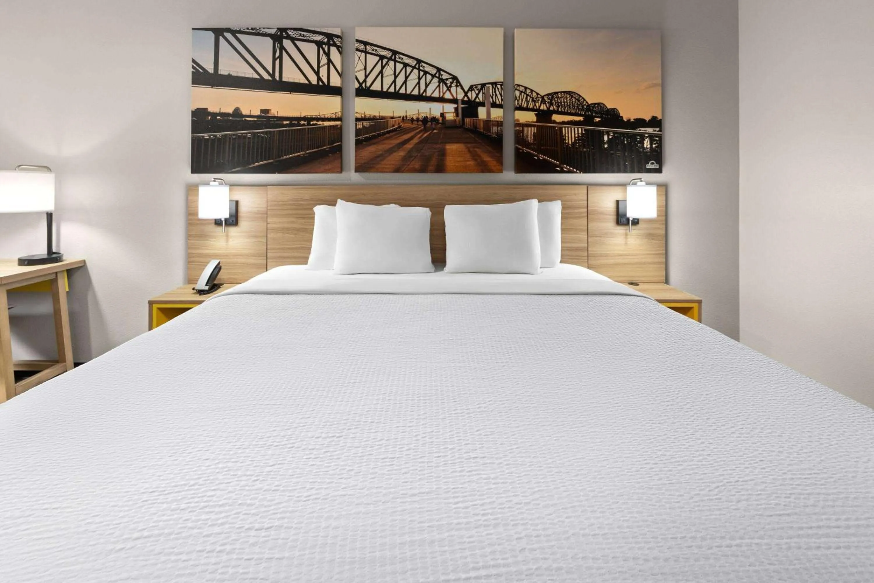 Photo of the whole room, Bed in Days Inn by Wyndham North Little Rock Maumelle