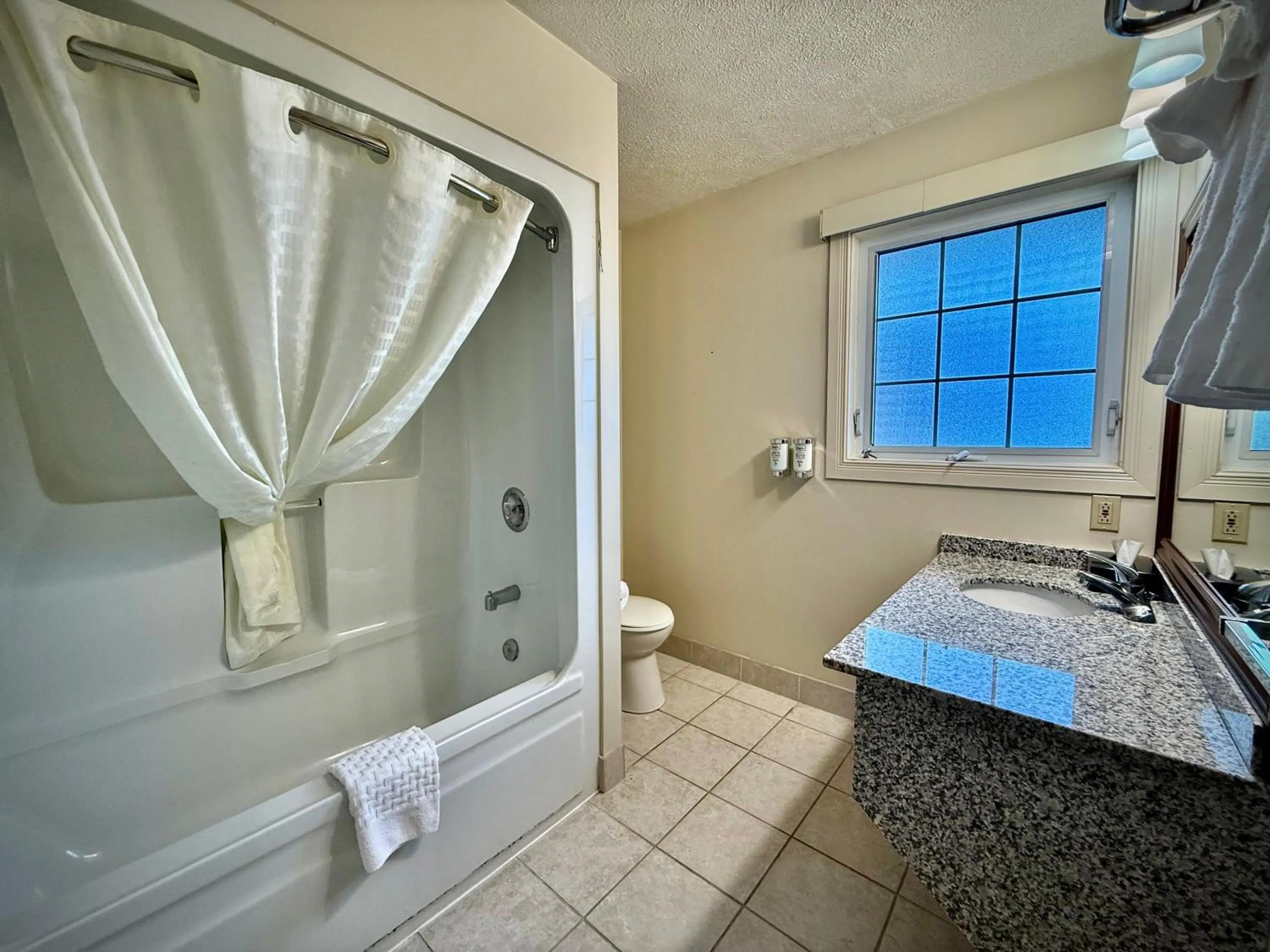 SureStay Plus Hotel by Best Western Kincardine