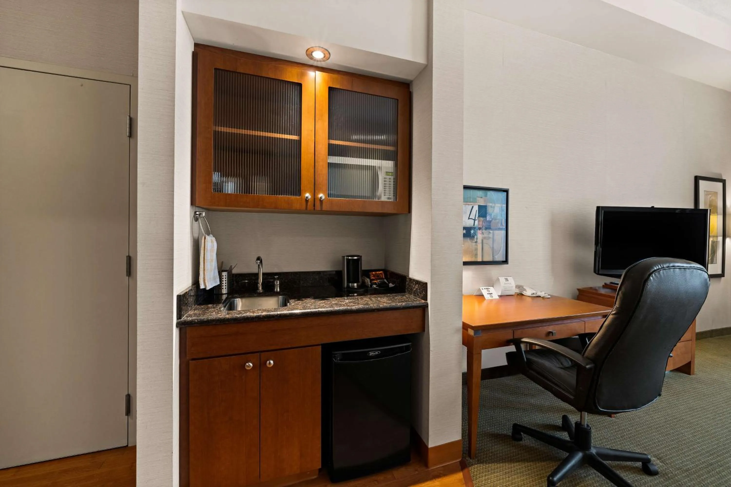 Bedroom in Best Western Plus Orangeville Inn & Suites