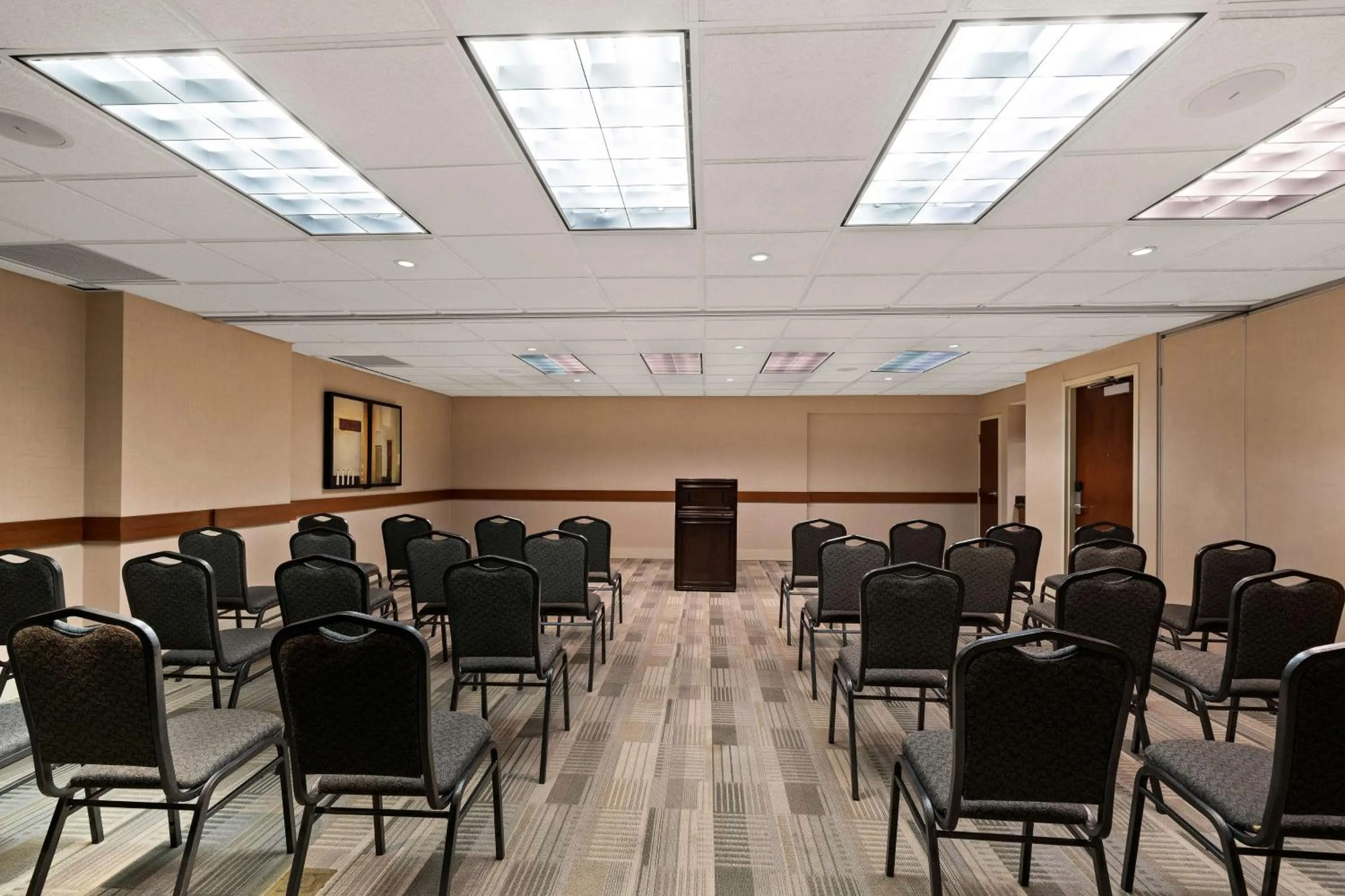 Meeting/conference room in Best Western Plus Orangeville Inn & Suites