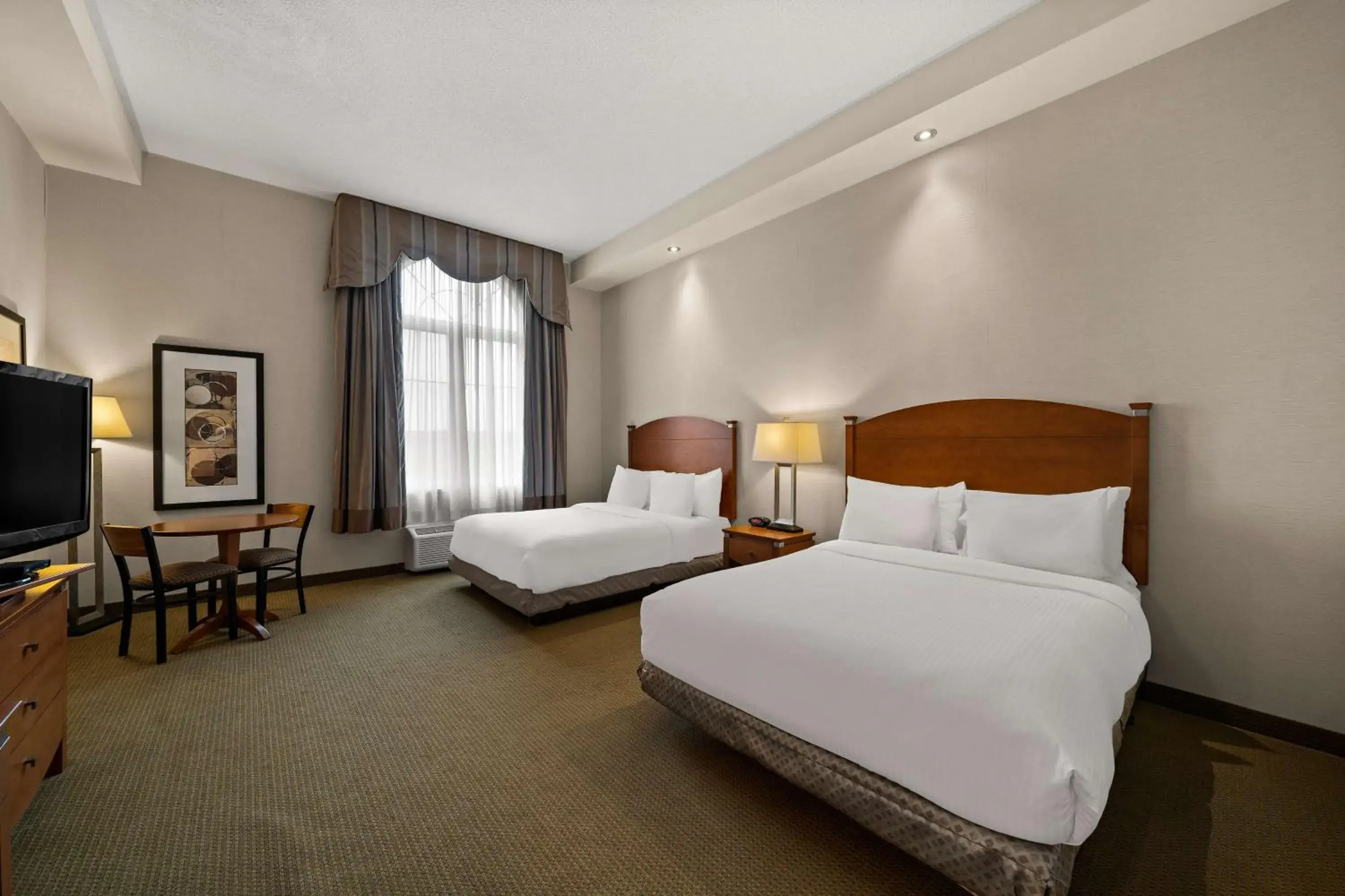 Bedroom, Bed in Best Western Plus Orangeville Inn & Suites Bedroom, Bed in Best Western Plus Orangeville Inn & Suites