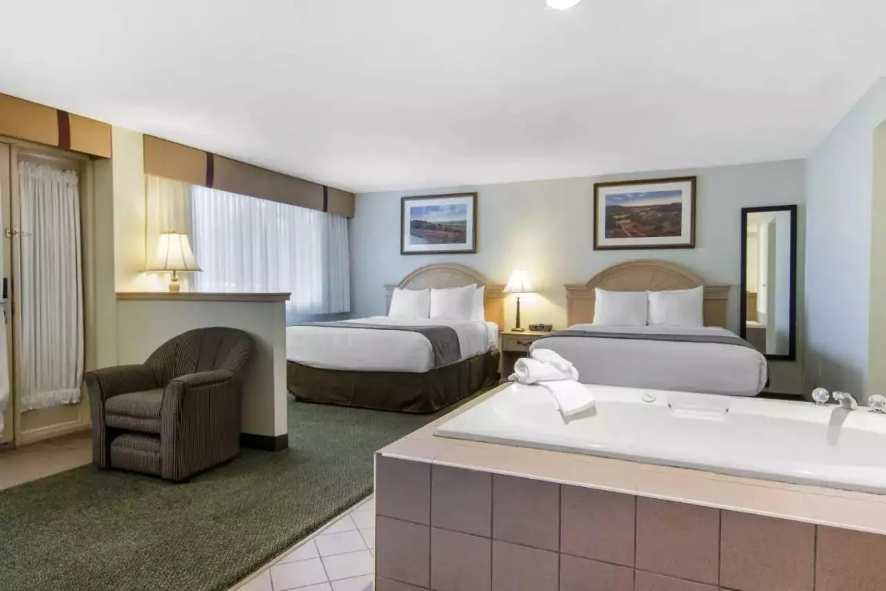 Bed in Flamingo Hotel