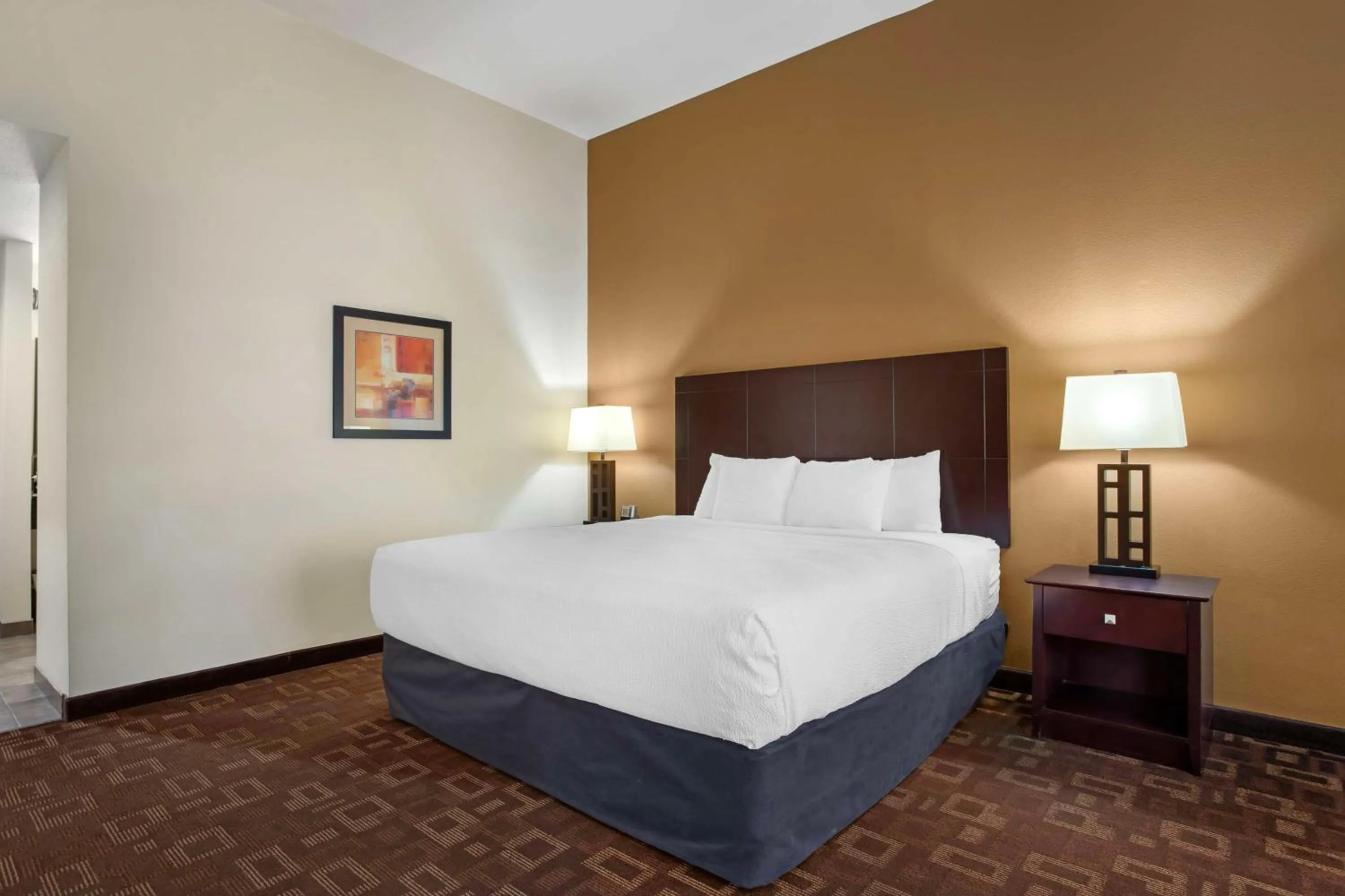 Bedroom, Bed in Best Western Plus Goliad Inn & Suites