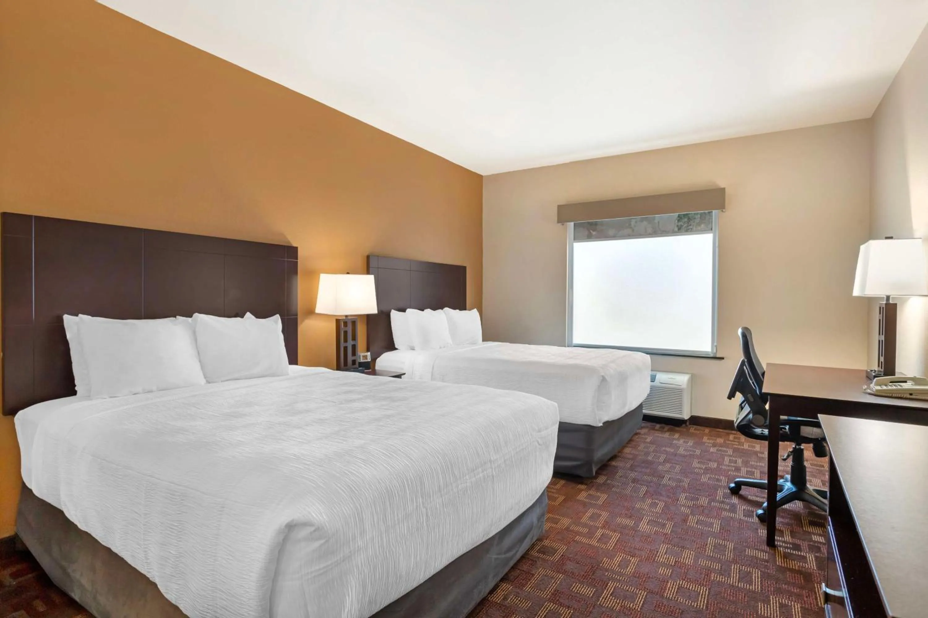 Photo of the whole room, Bed in Best Western Plus Goliad Inn & Suites