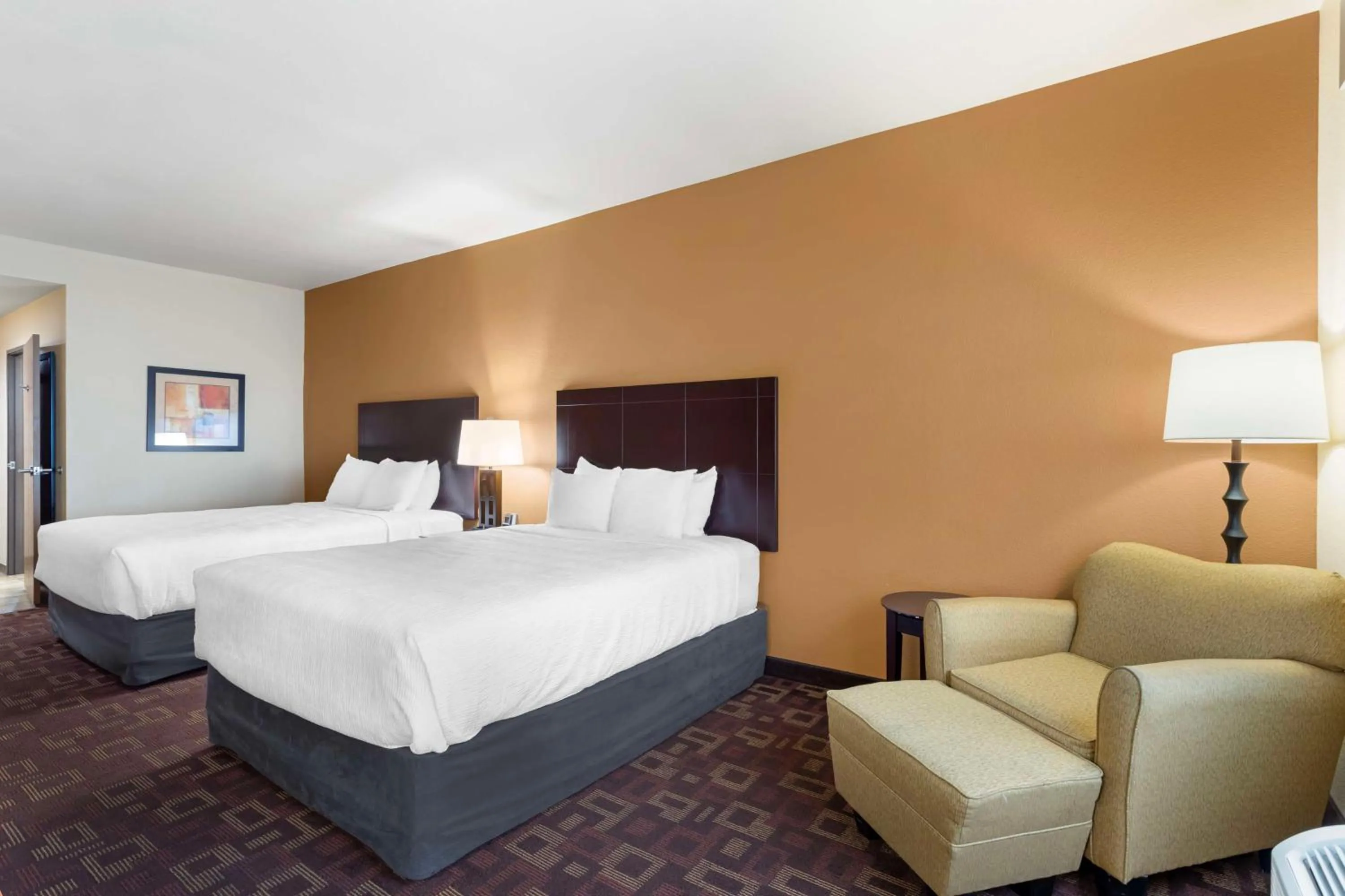 Bedroom, Bed in Best Western Plus Goliad Inn & Suites