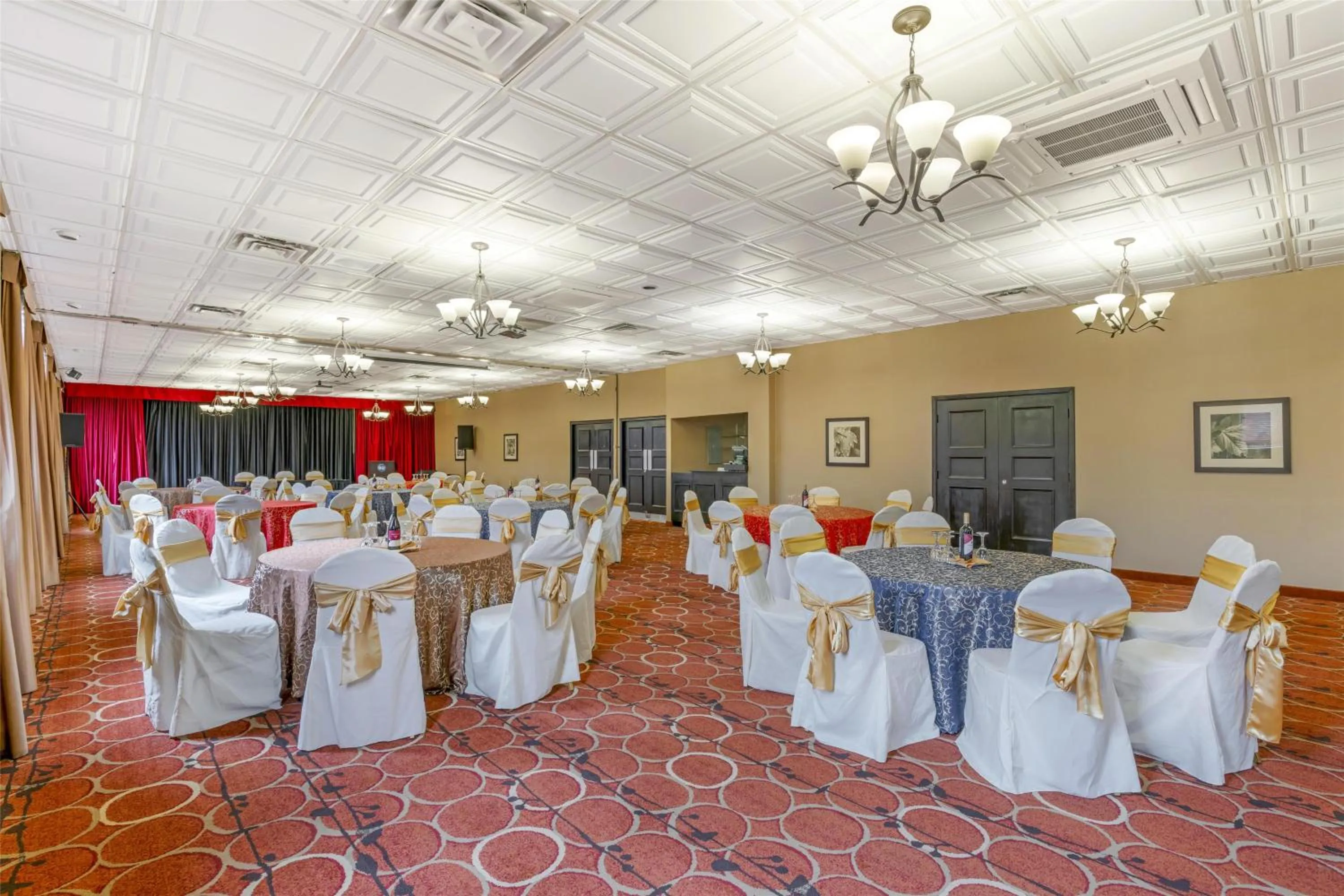 wedding in Best Western Terrace Inn