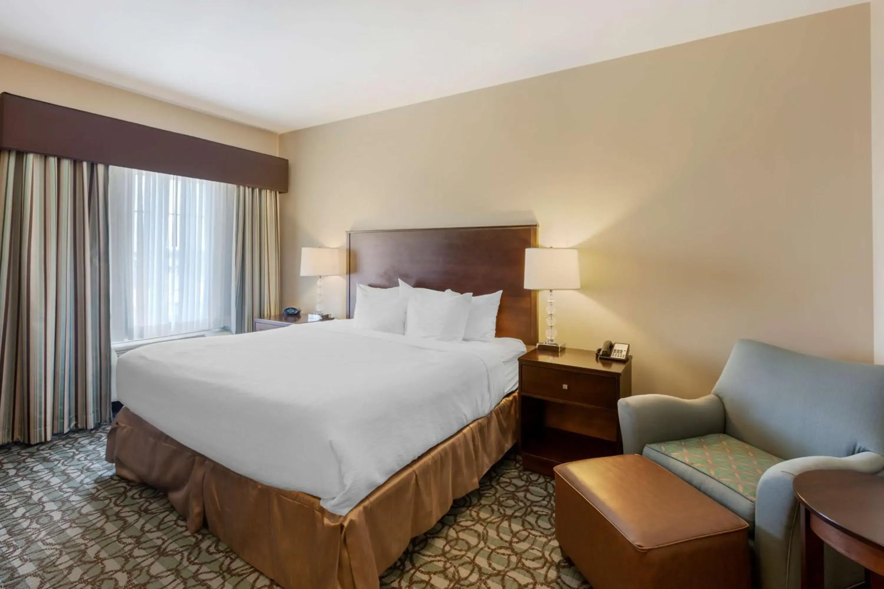 Bedroom, Bed in Best Western Plus Walkerton Hotel & Conference Centre Bedroom, Bed in Best Western Plus Walkerton Hotel & Conference Centre