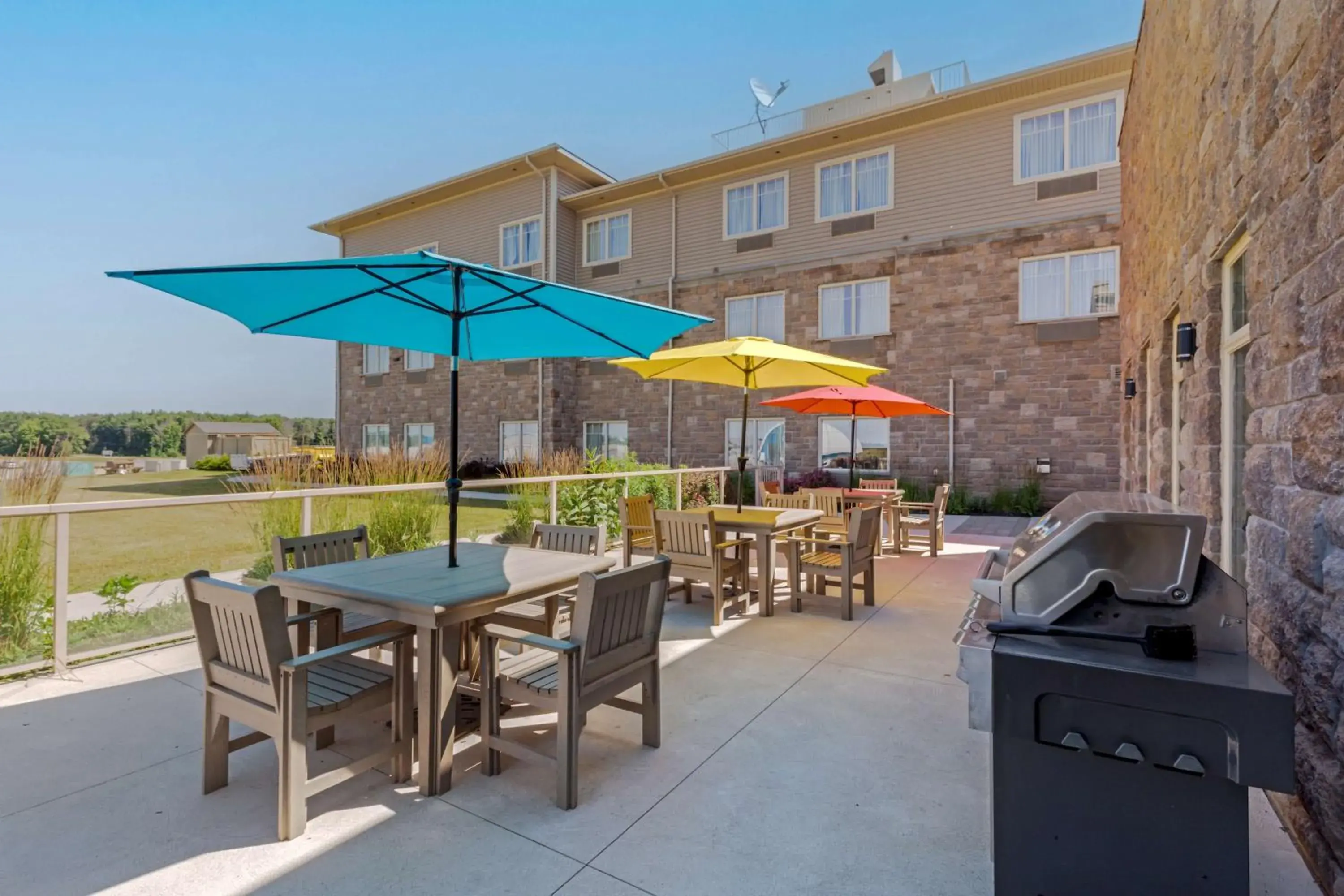 Property building in Best Western Plus Walkerton Hotel & Conference Centre Property building in Best Western Plus Walkerton Hotel & Conference Centre