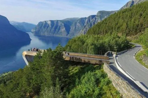 Lærdalsøren Motor Guesthouse