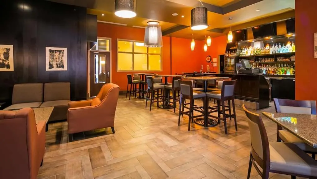 Restaurant/places to eat in Best Western Sunrise Inn & Suites