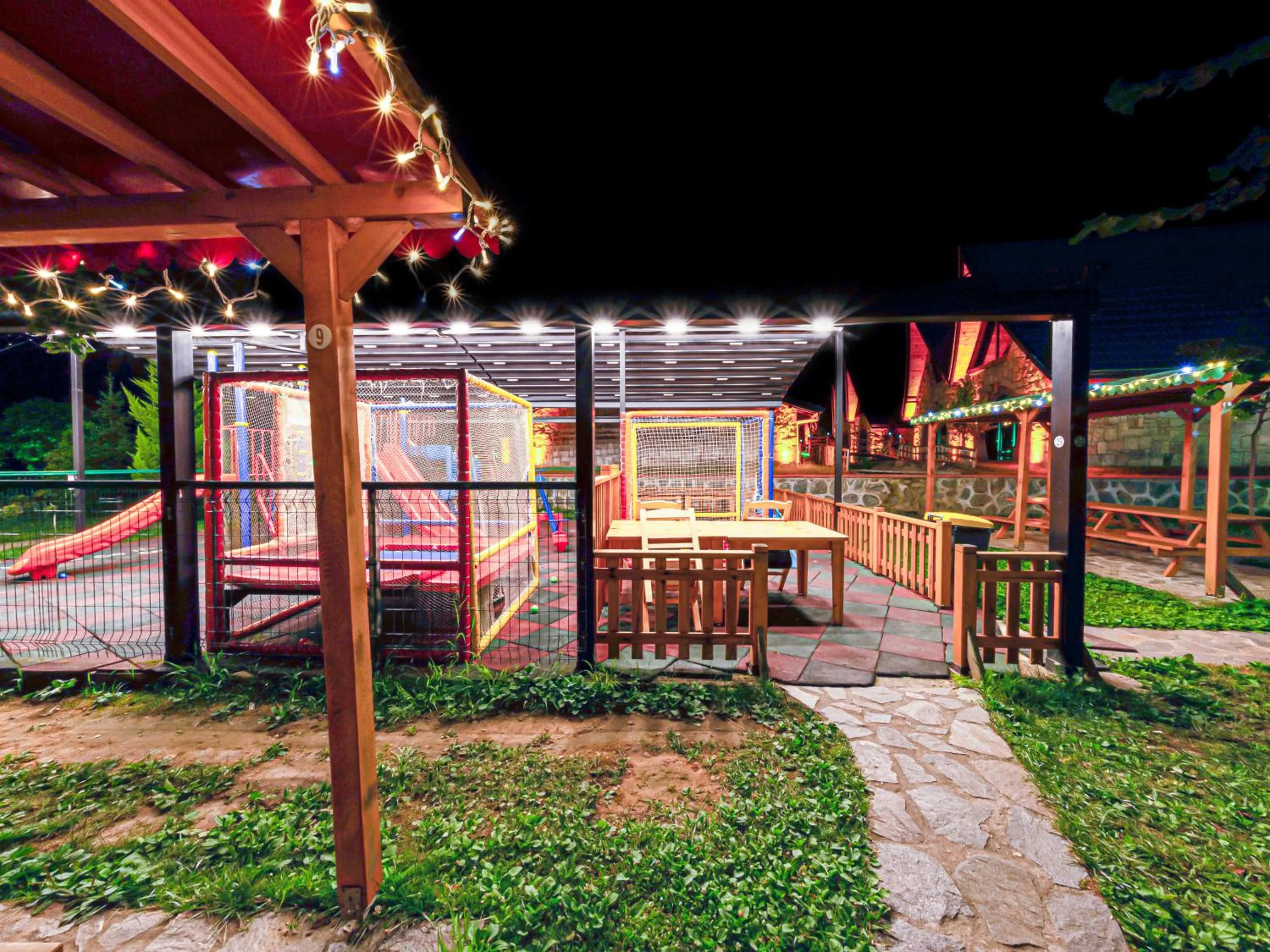 Night in Mcora Tatil Köyü