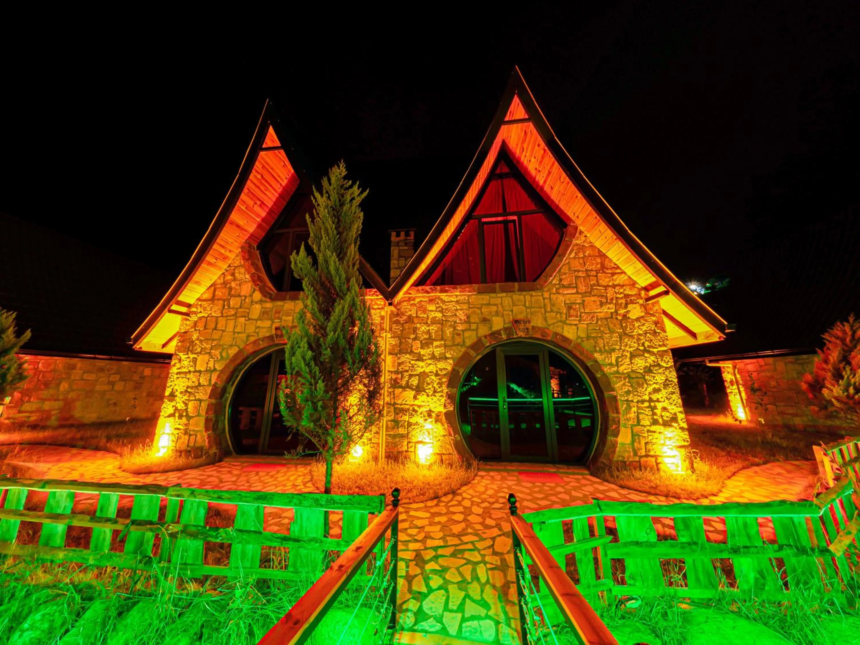 Night in Mcora Tatil Köyü