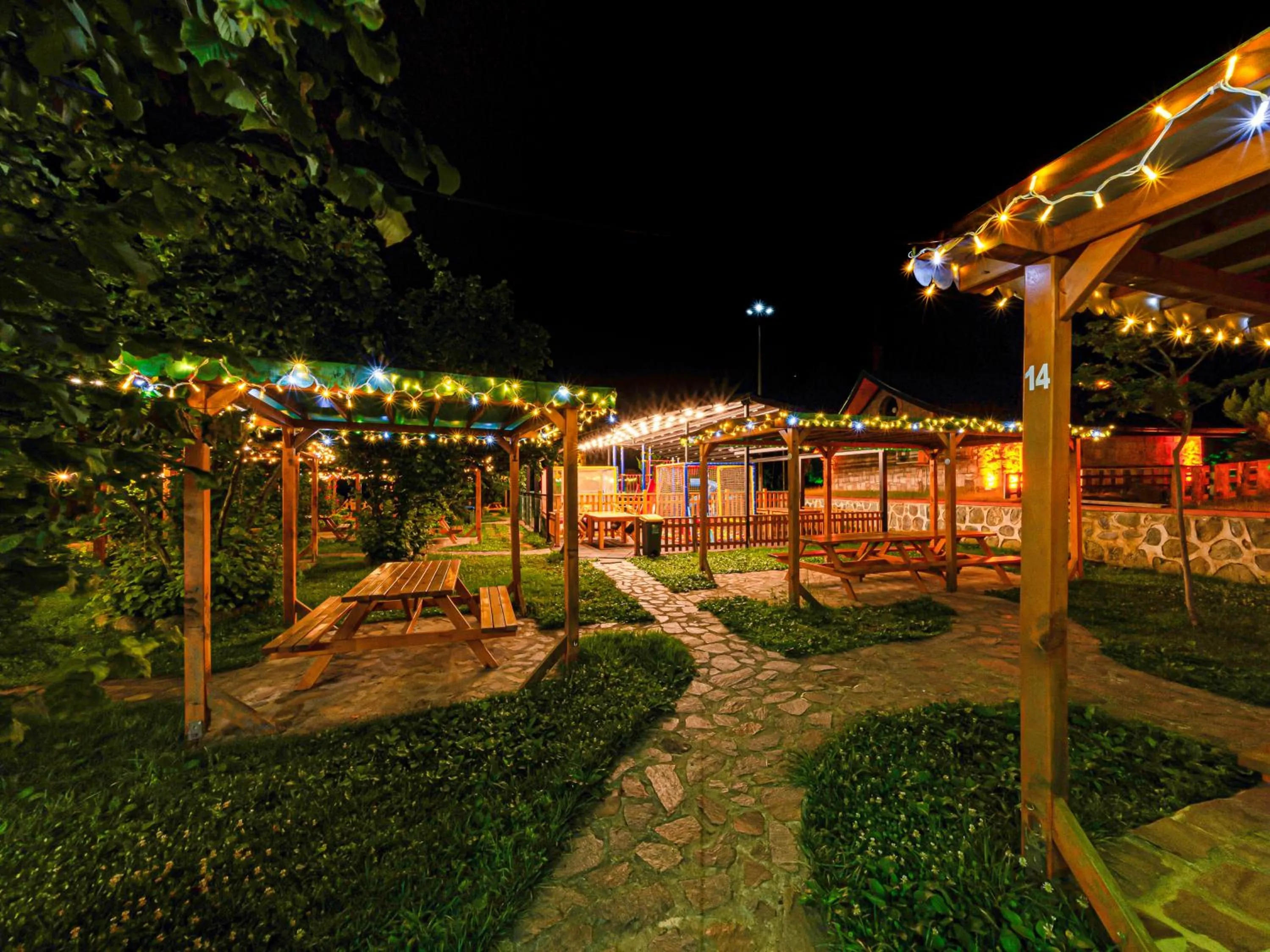 Night in Mcora Tatil Köyü