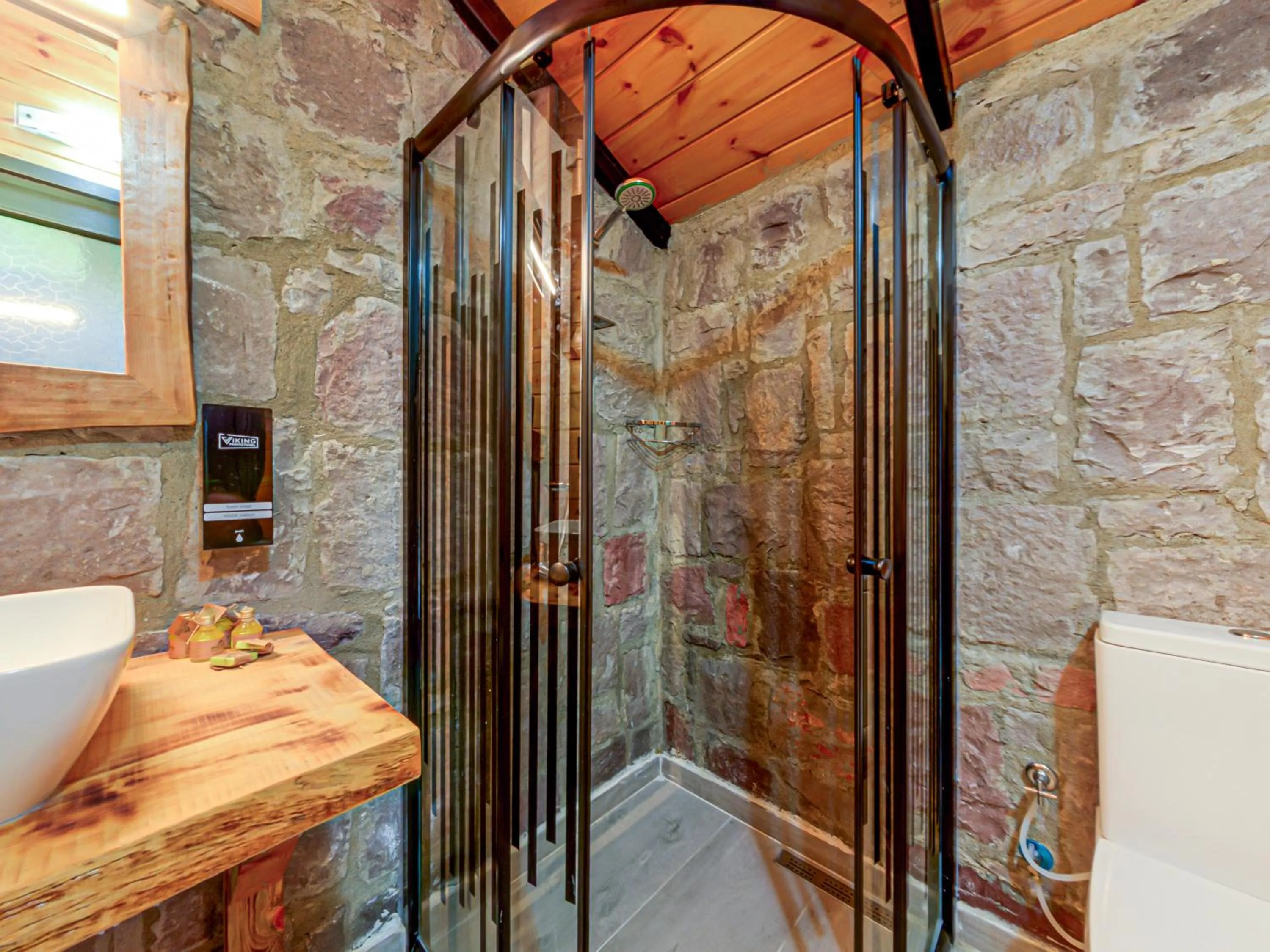 Shower in Mcora Tatil Köyü