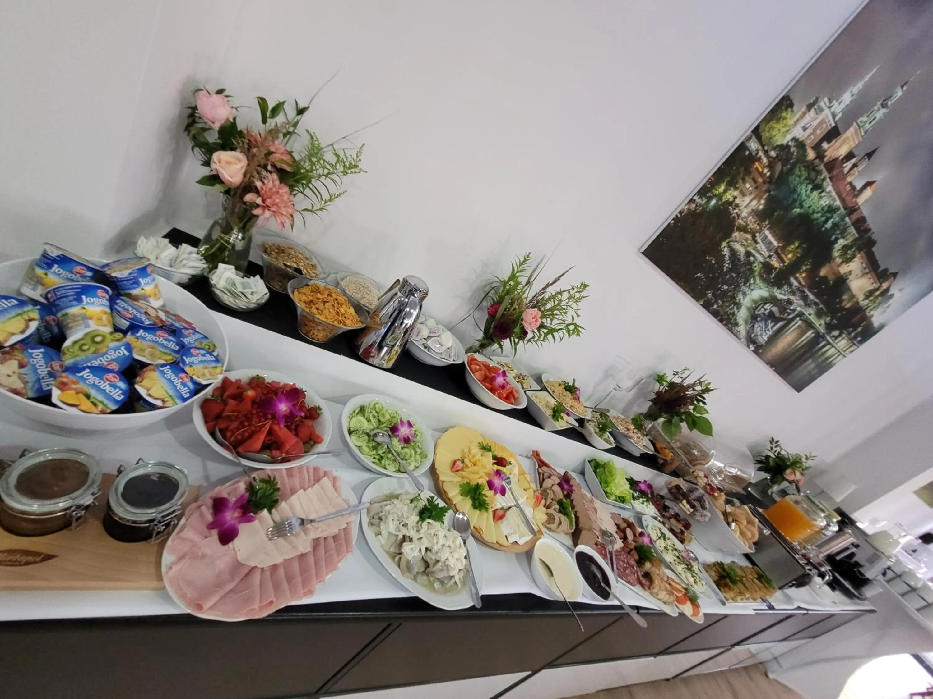 Food and drinks in Aparthotel Lumen