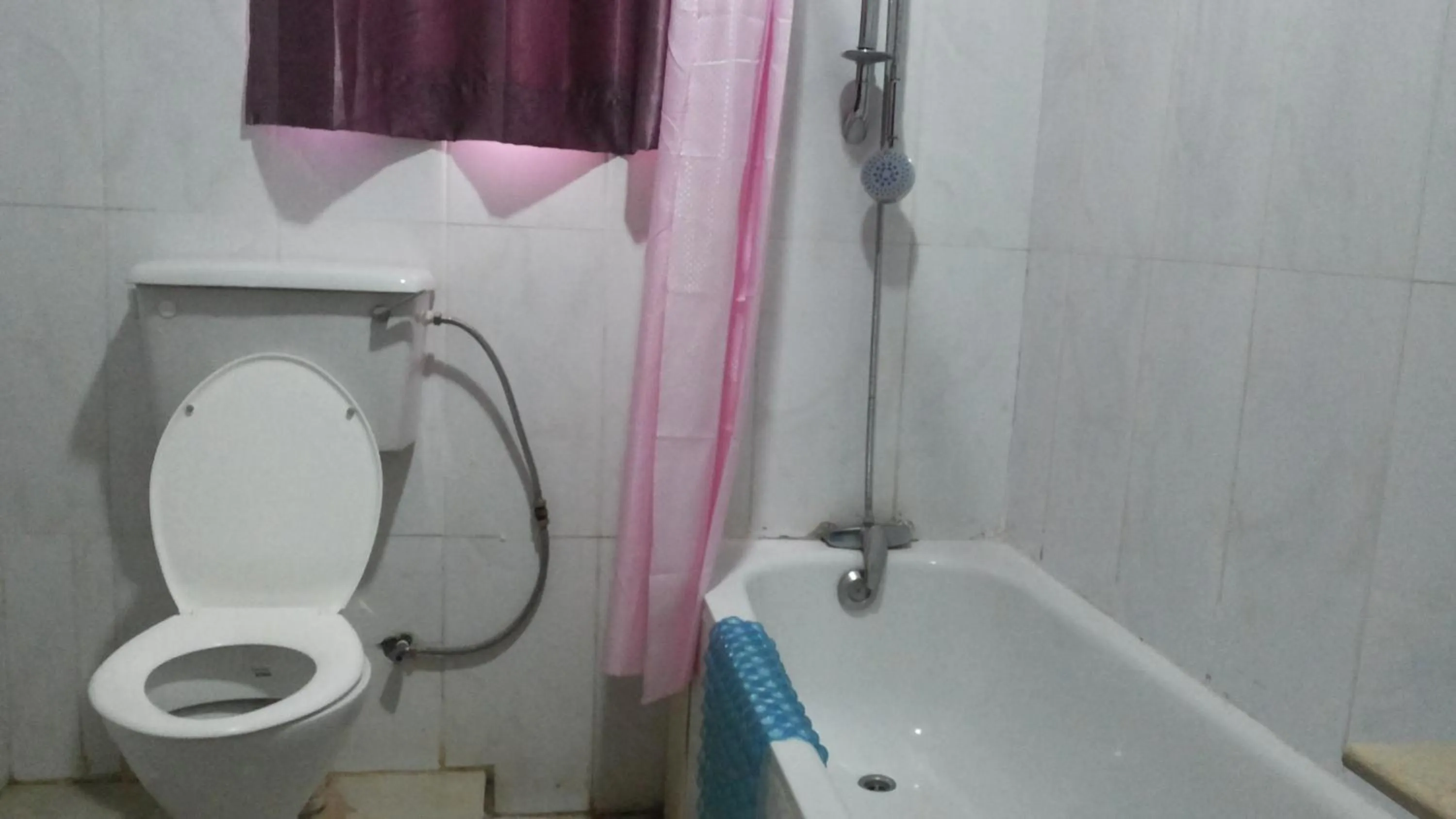 Bathroom in Pauline Hotel Lira