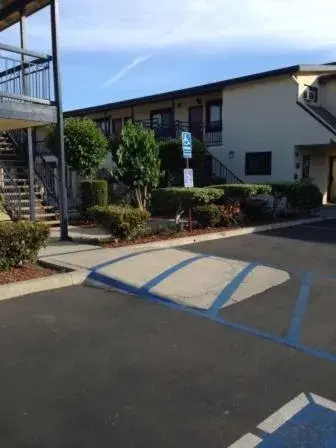 Property building in Luxury Inn Property building in Luxury Inn