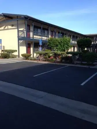 Property building in Luxury Inn Property building in Luxury Inn