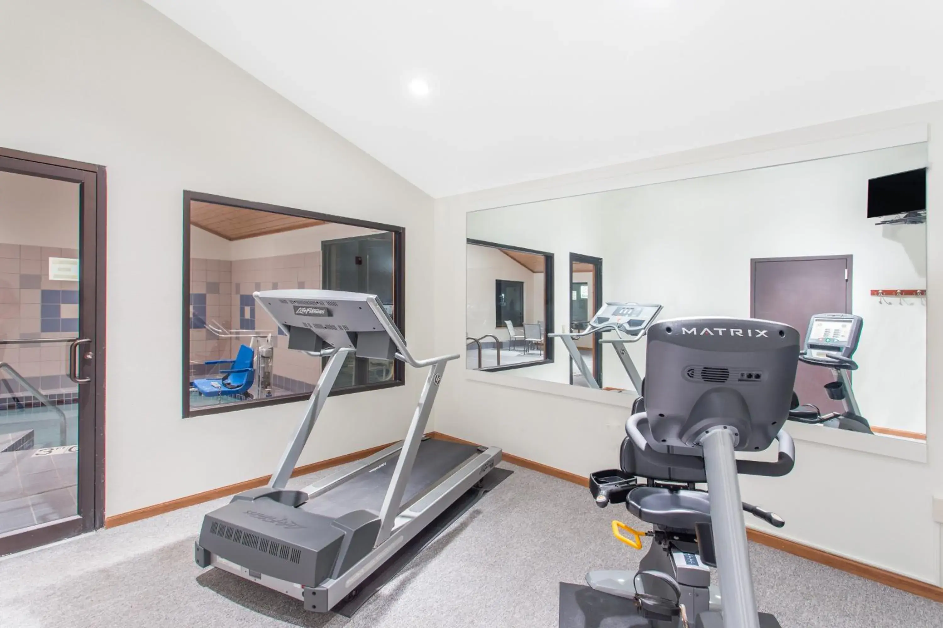 Fitness centre/facilities in Super 8 by Wyndham Dodgeville Fitness centre/facilities in Super 8 by Wyndham Dodgeville