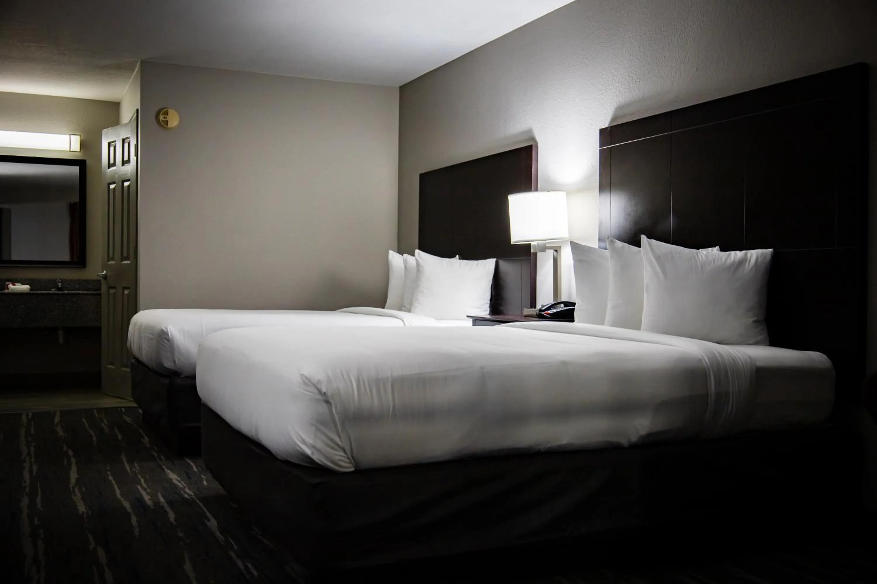 Bed in Days Inn by Wyndham Wagoner