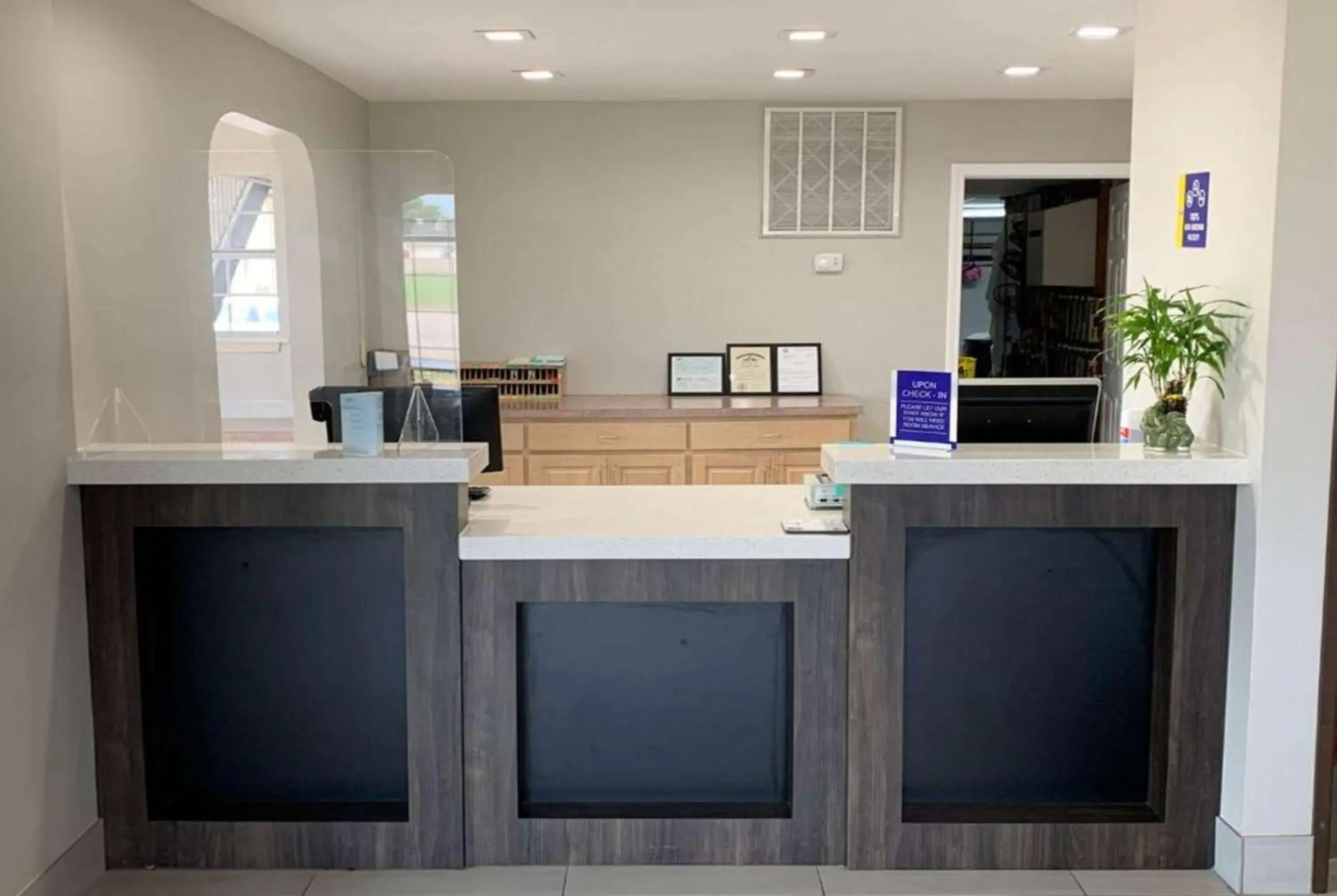 Lobby or reception in Days Inn by Wyndham Wagoner Lobby or reception in Days Inn by Wyndham Wagoner