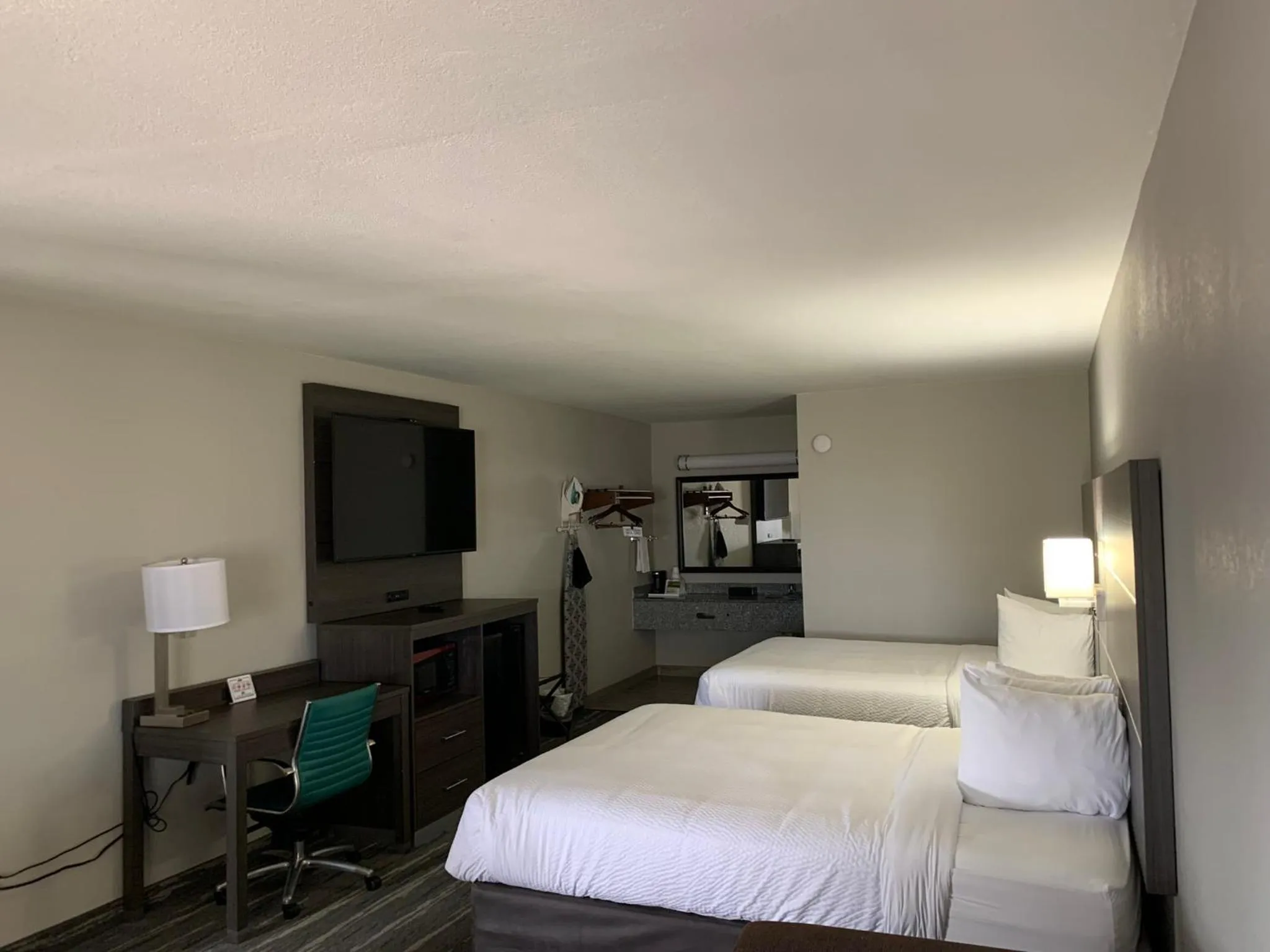 Bedroom, Bed in Days Inn by Wyndham Wagoner