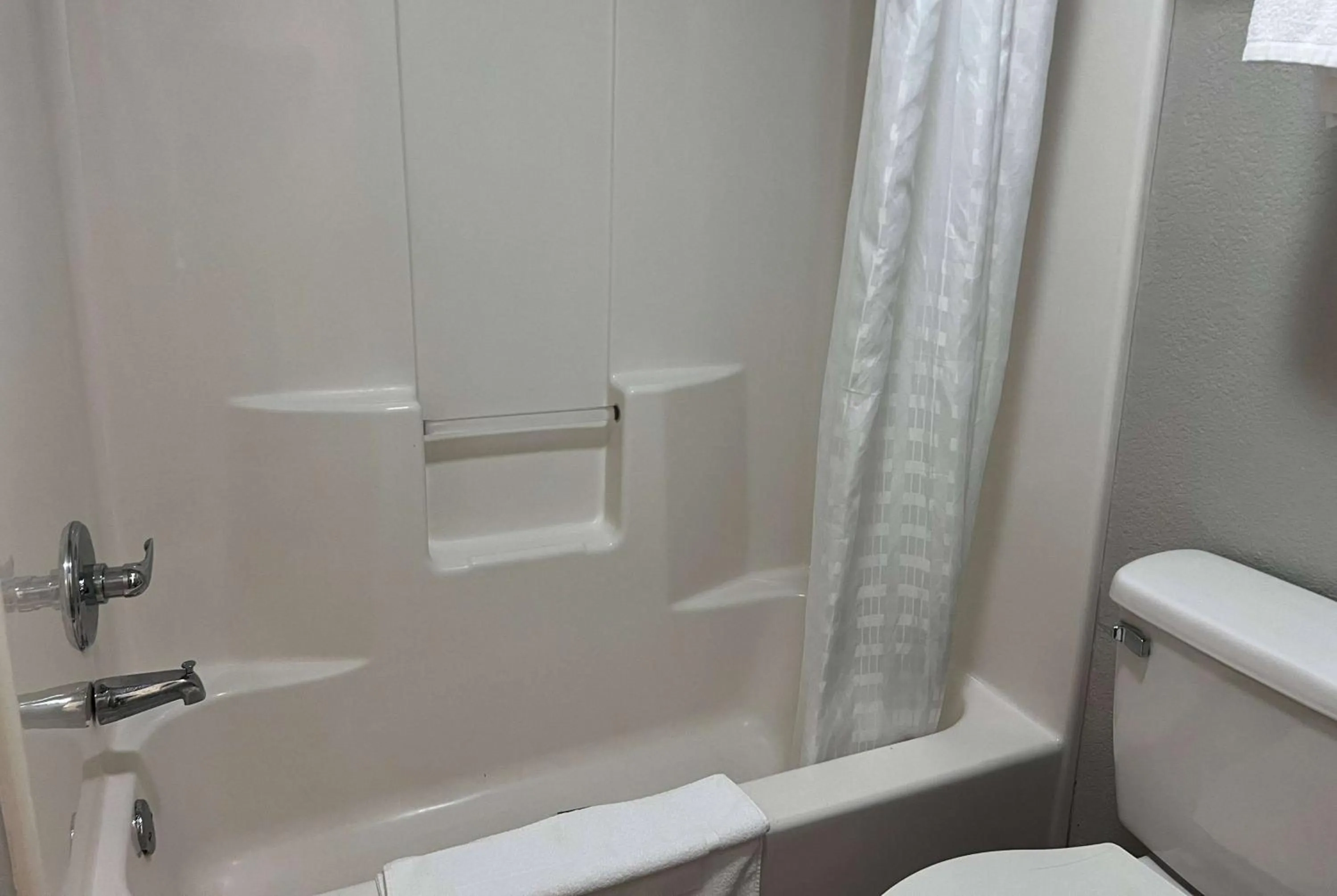 Bathroom in Days Inn by Wyndham Wagoner