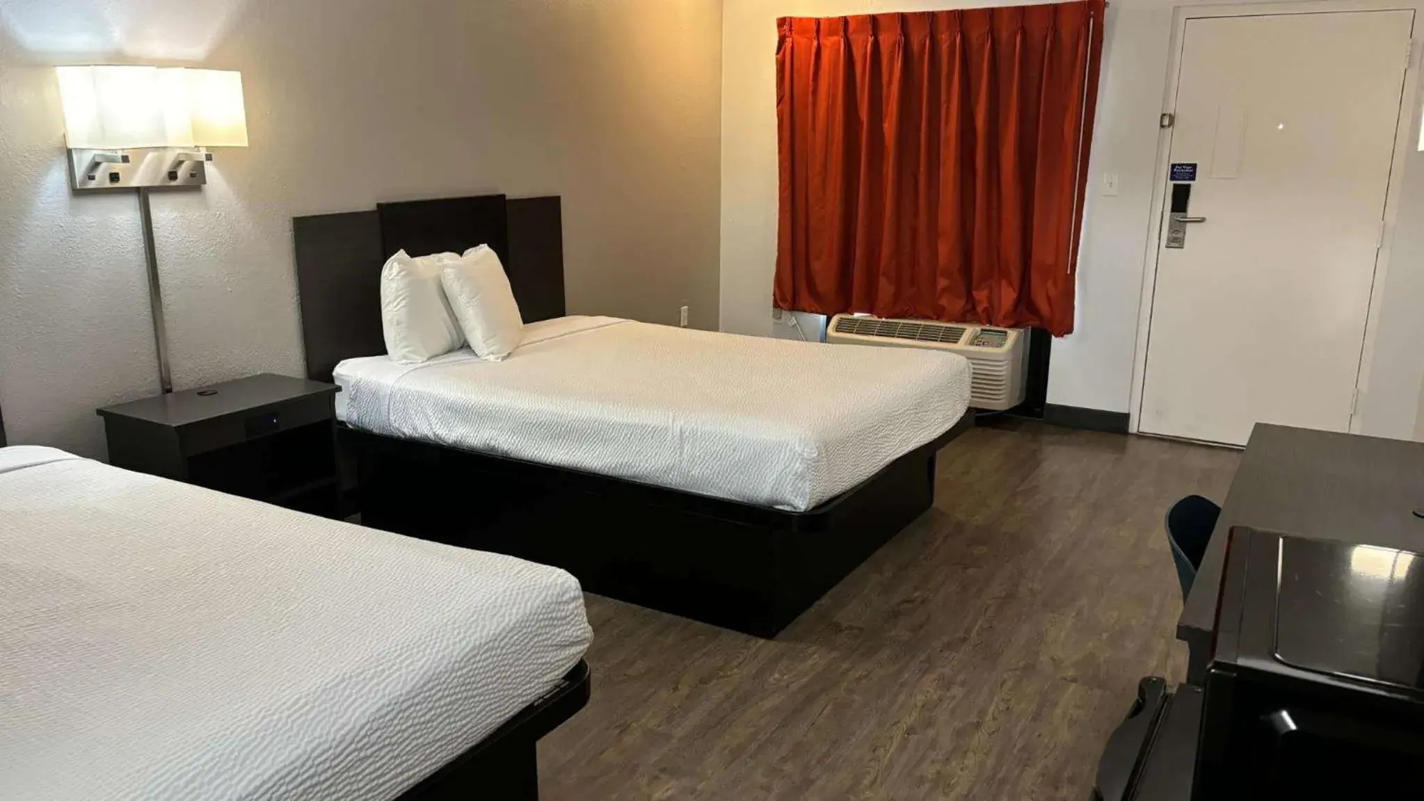 Photo of the whole room, Bed in Motel 6-Macclenny, FL Photo of the whole room, Bed in Motel 6-Macclenny, FL