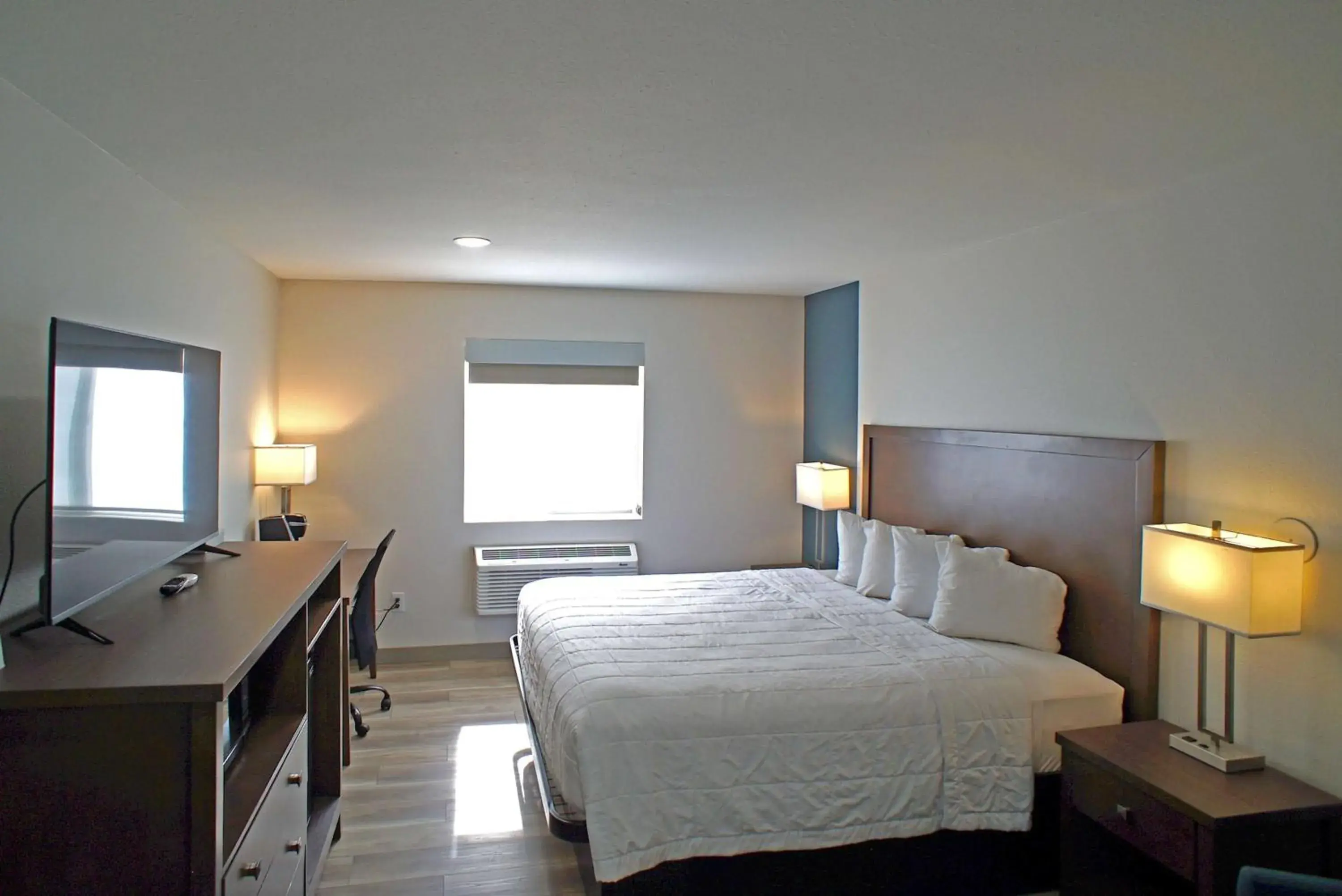 Photo of the whole room, Bed in Baymont by Wyndham Monte Vista Photo of the whole room, Bed in Baymont by Wyndham Monte Vista