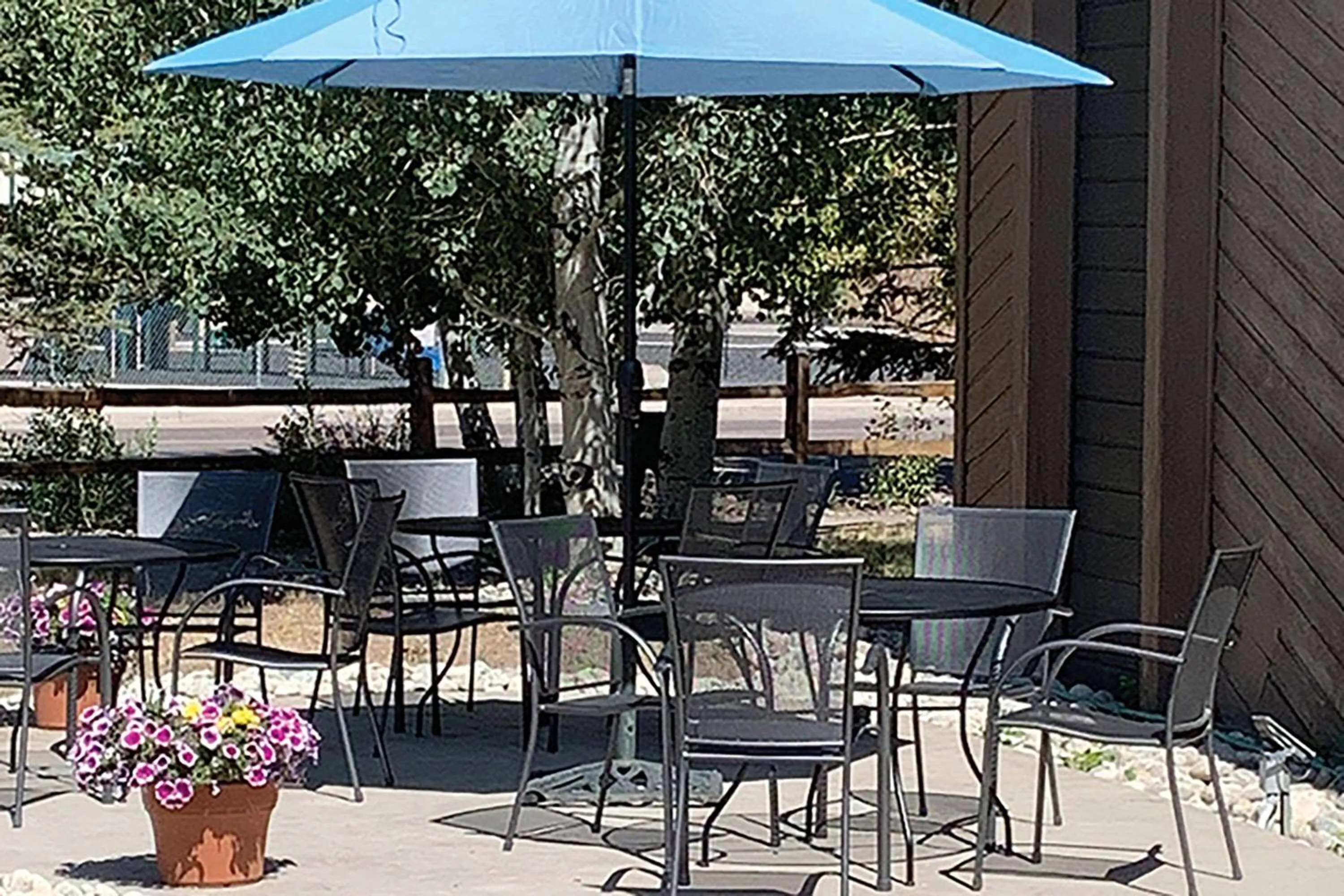 Property building in Sandhill Inn & Suites