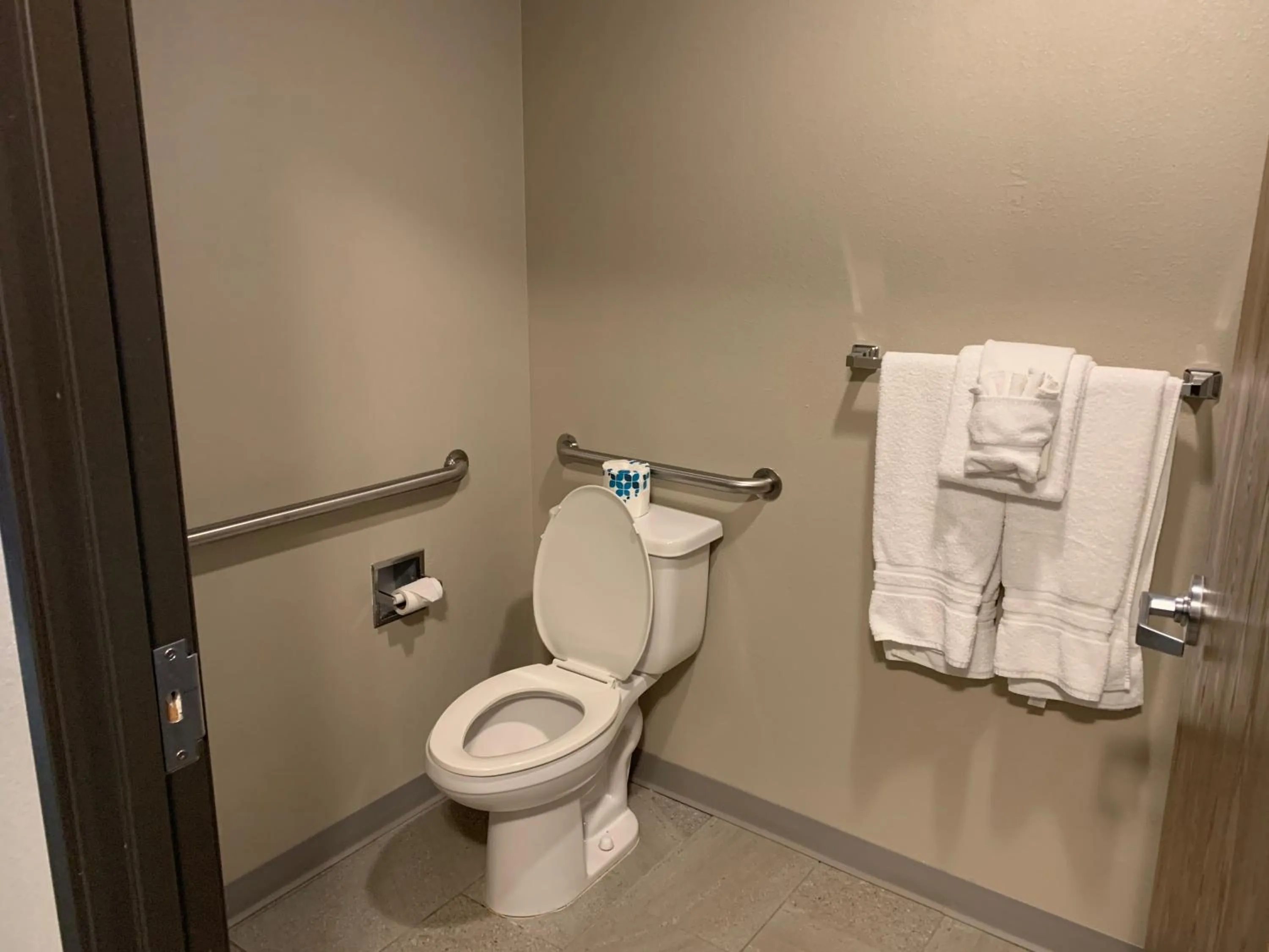 Bathroom in Sandhill Inn & Suites