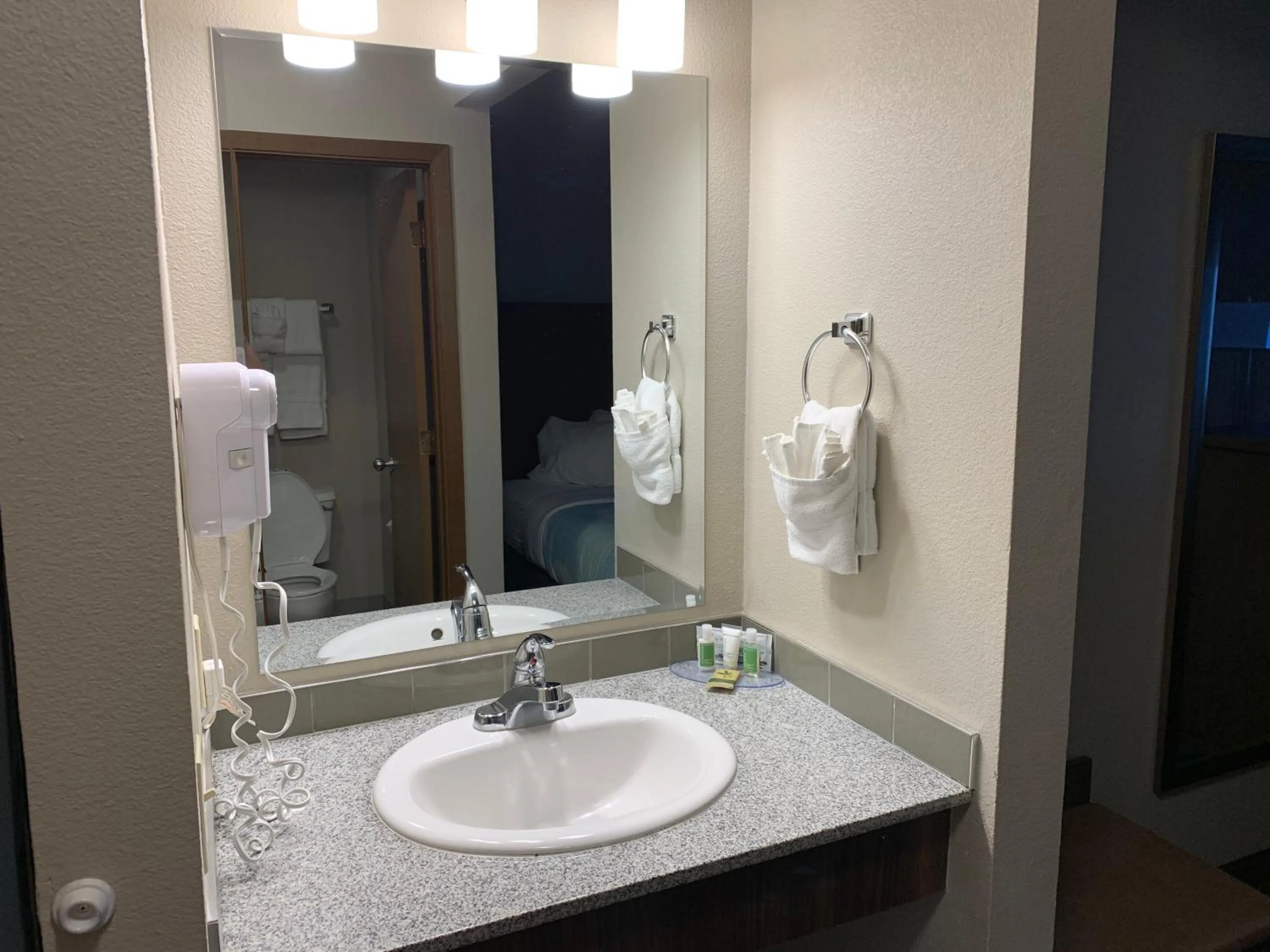 Bathroom in Sandhill Inn & Suites
