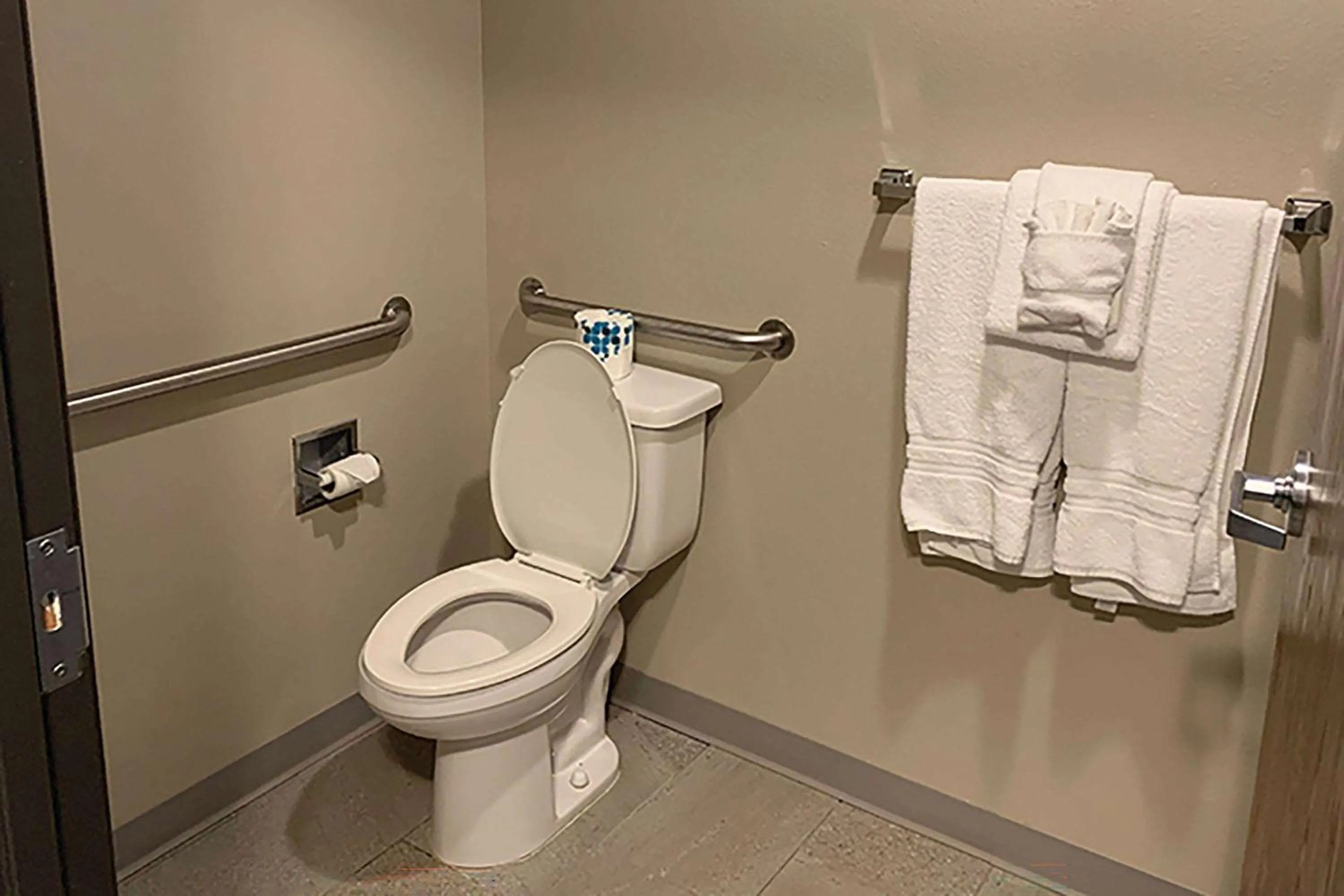 Bathroom in Sandhill Inn & Suites