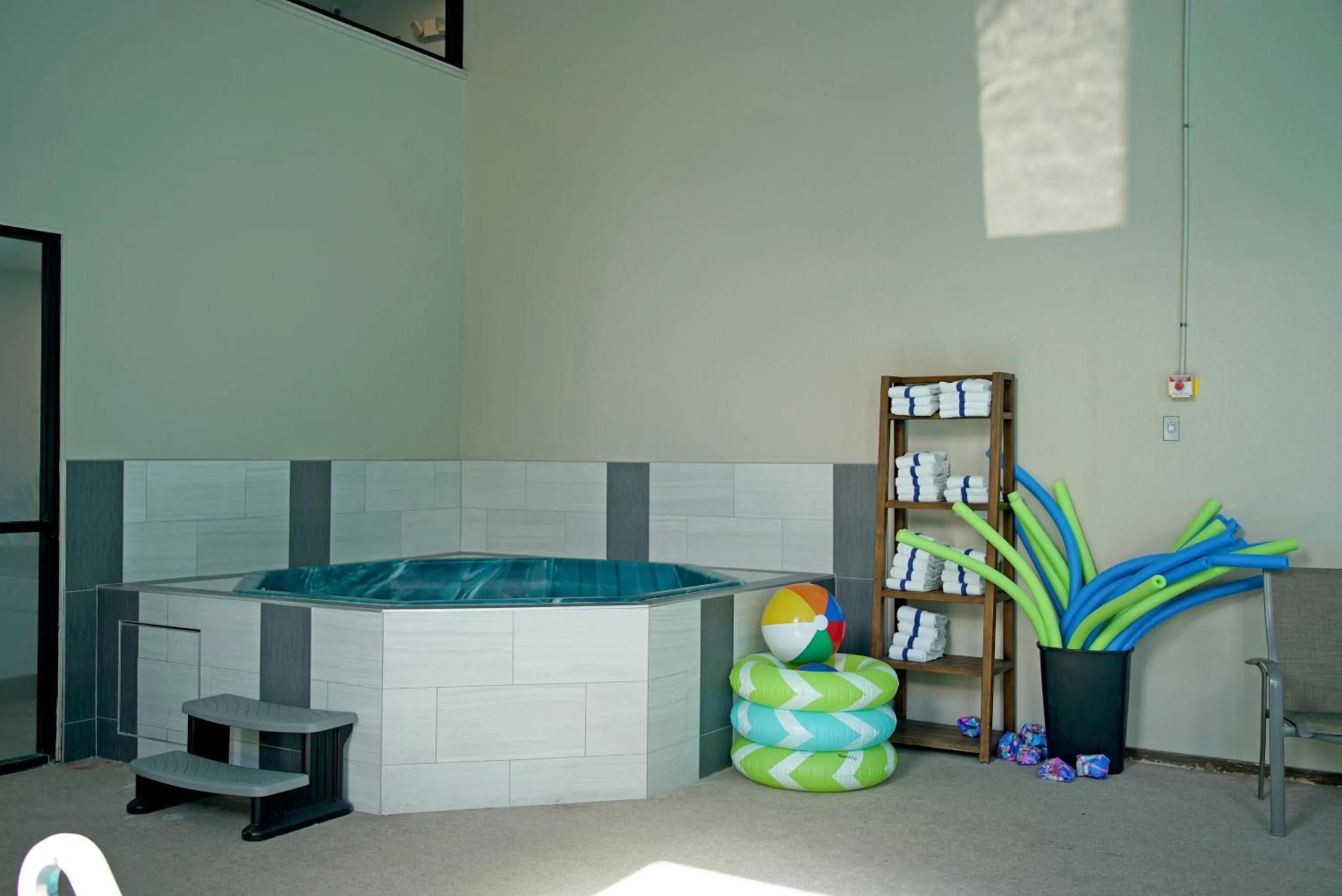 Hot Tub in Baymont by Wyndham Monte Vista