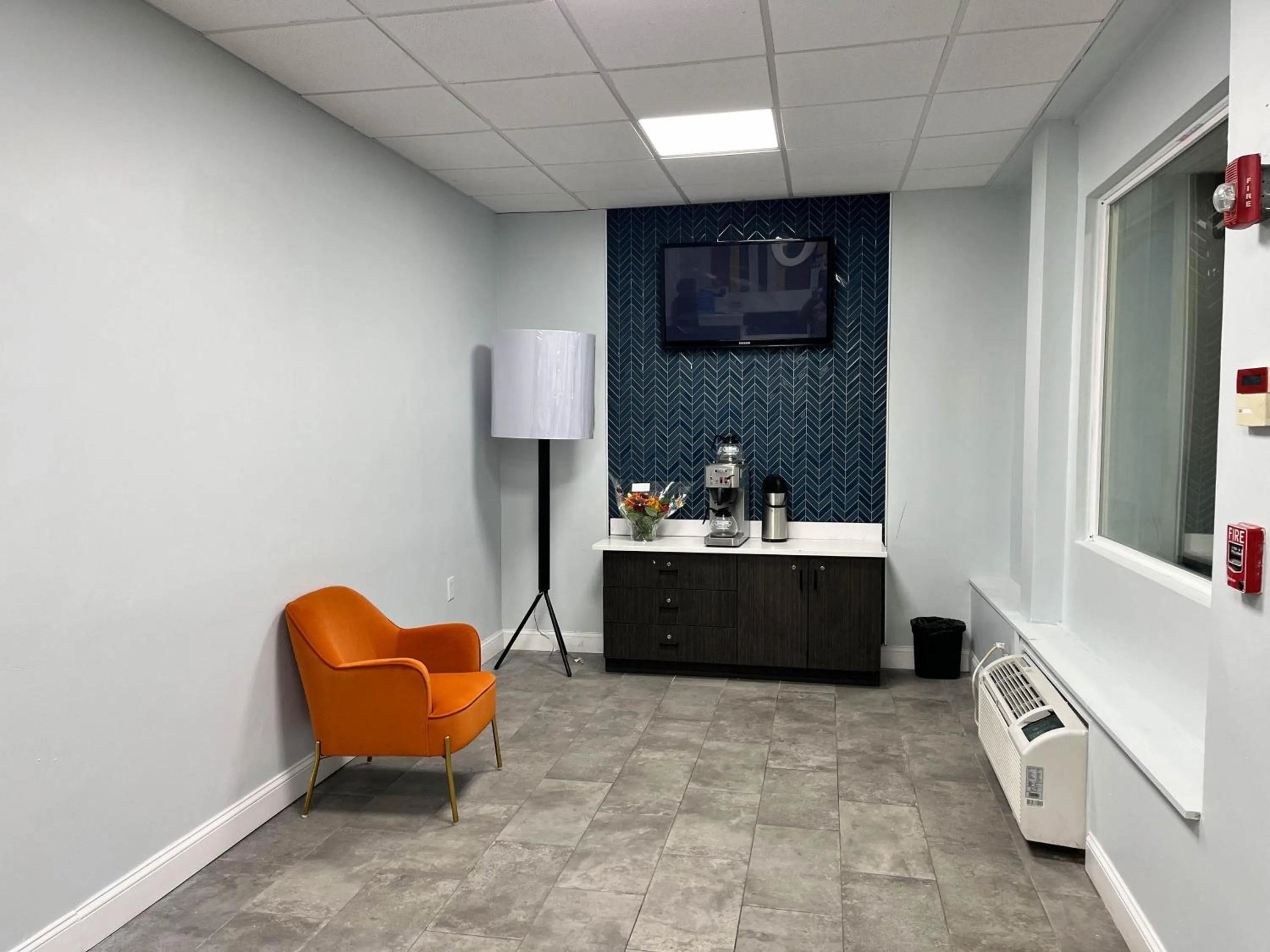 Lobby or reception in Motel 6 Williamstown