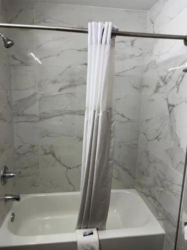 Microtel Inn & Suites by Wyndham Ardmore