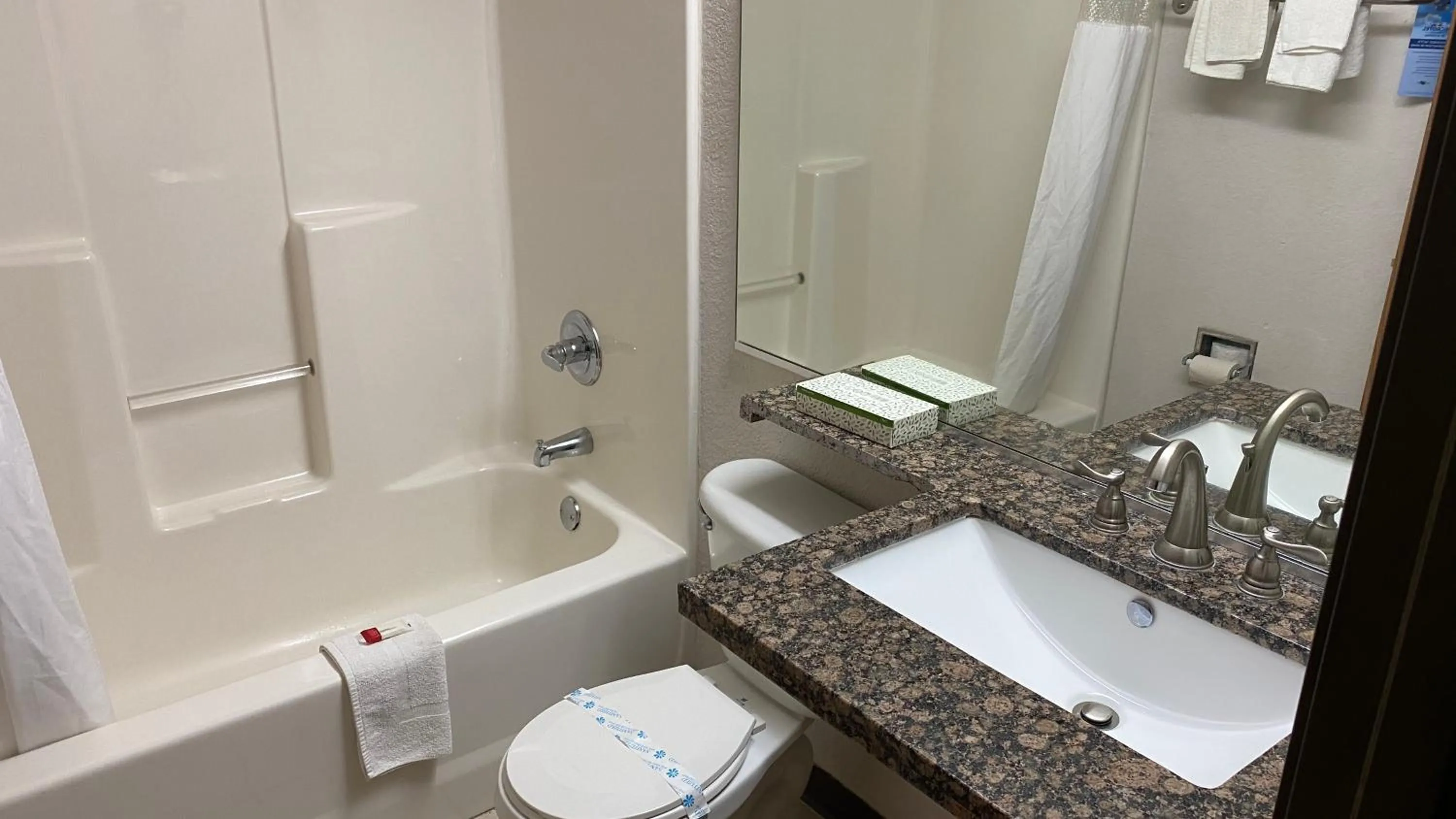 Microtel Inn & Suites by Wyndham Ardmore