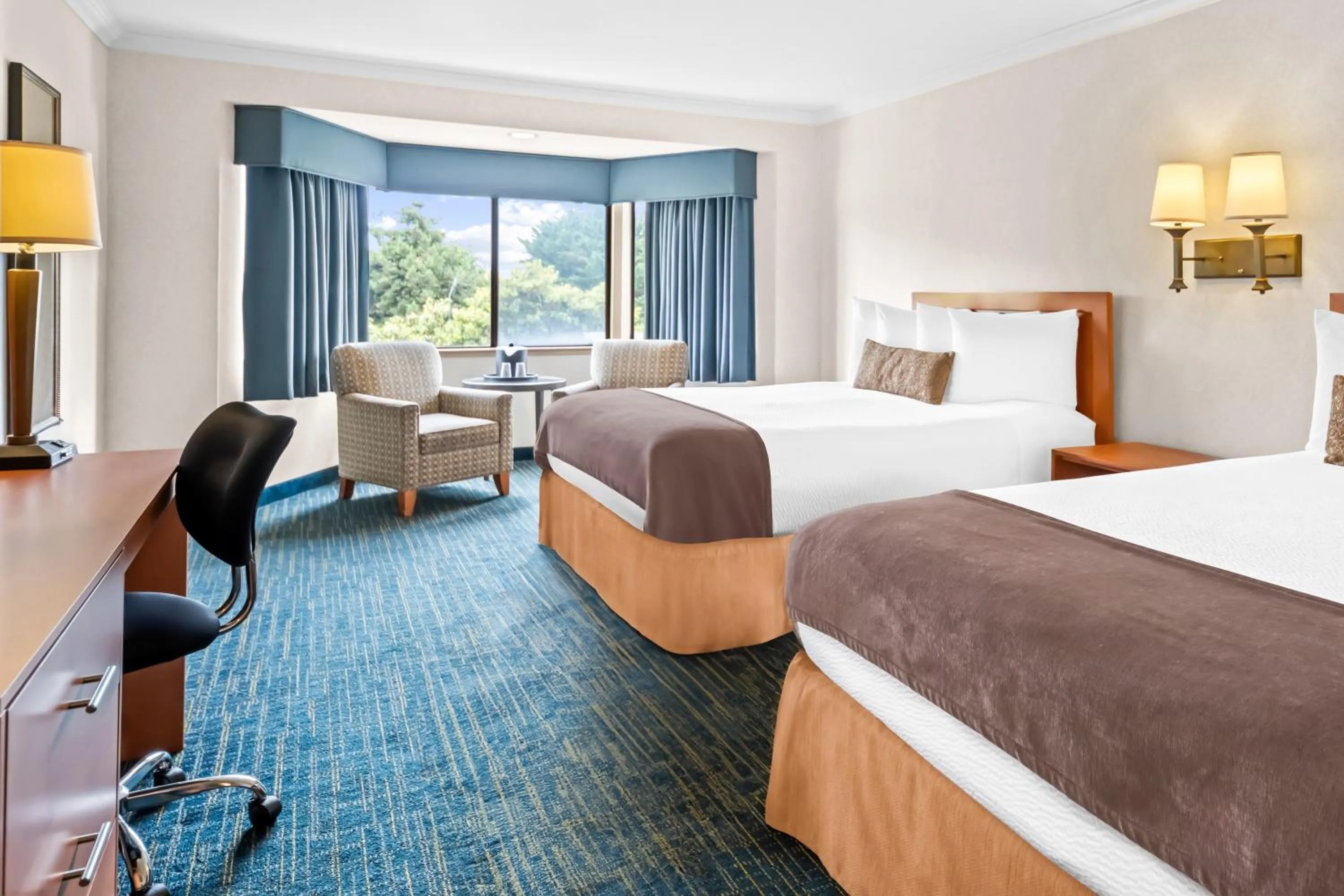 Bedroom, Bed in Best Western De Anza Inn